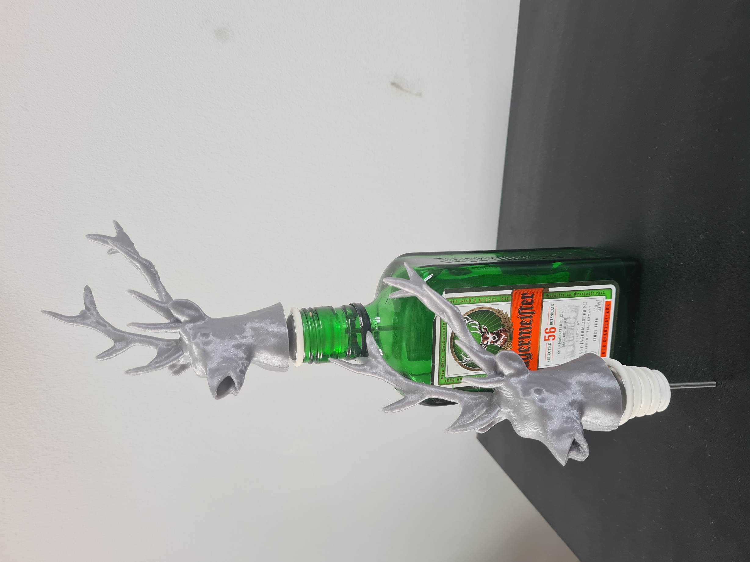 Jagermeister alcohol funnel por KrystofWink Descargar modelo STL