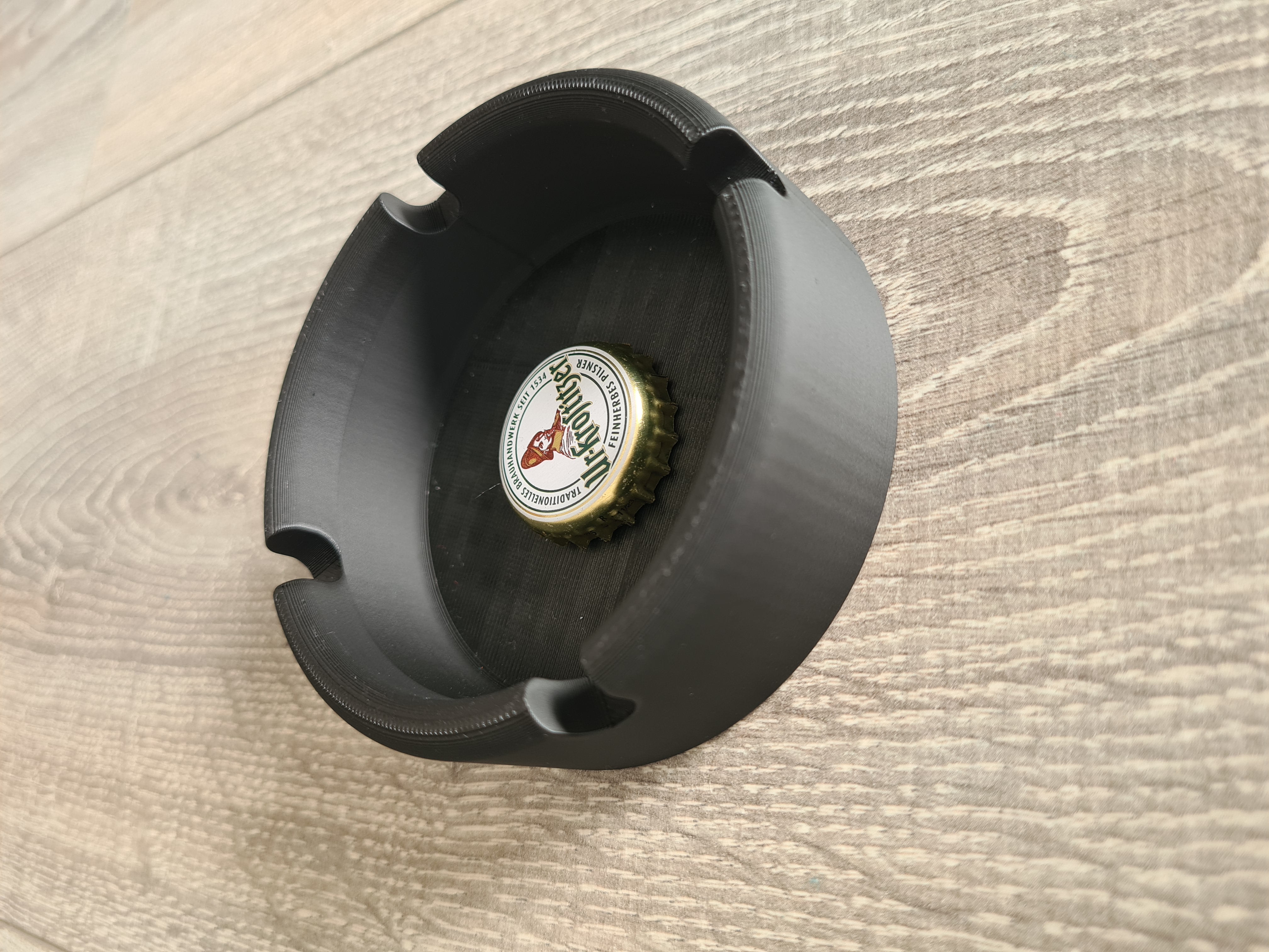 Ashtray / Aschenbecher
