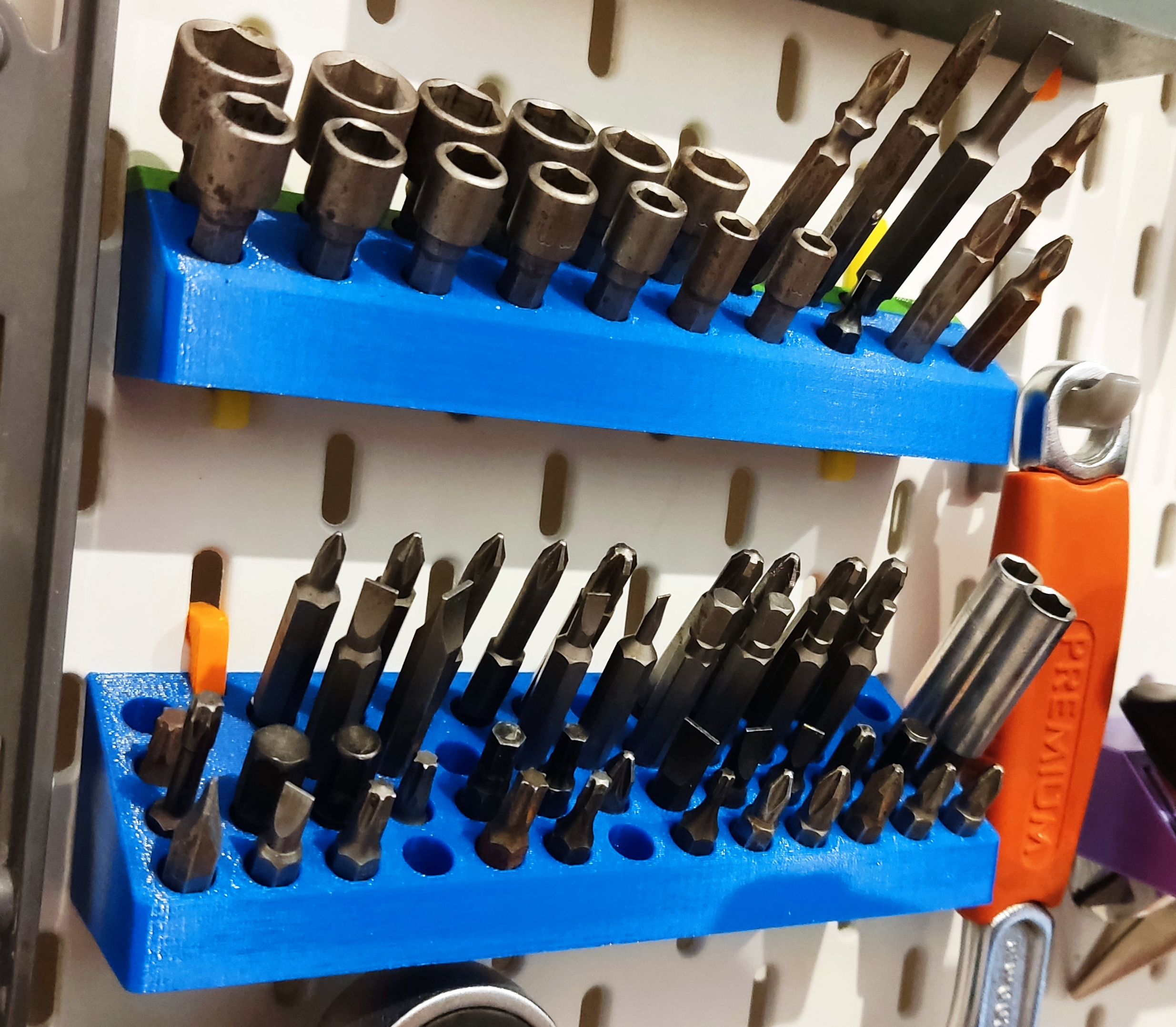 IKEA SKADIS bits holder tilted / držák bitů nakloněný