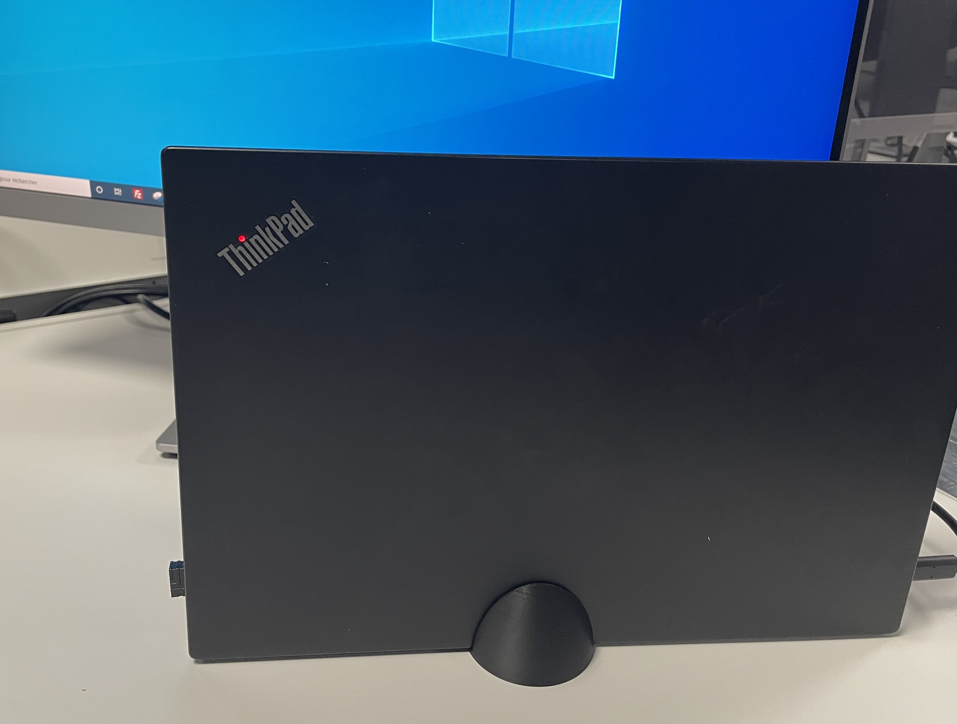 Simple and economic laptop stand