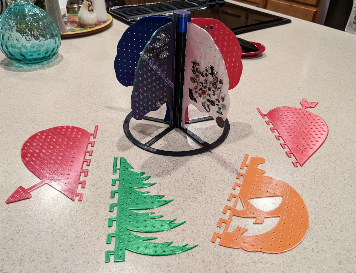 Earring Tree with Swappable Plates
