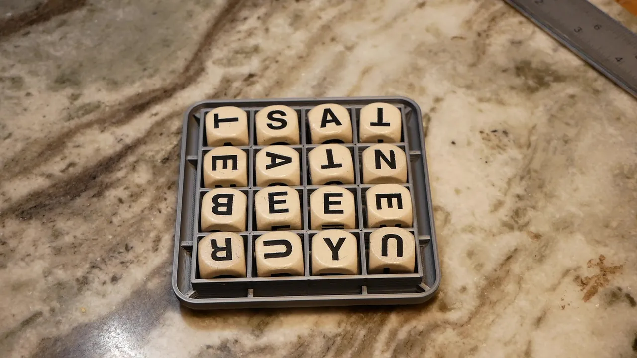 Boggle Grid Base (fits Boggle shaker) by morleykert | Download free STL ...