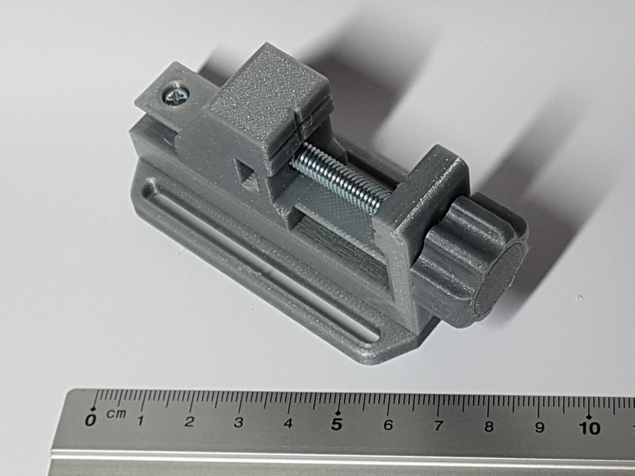 Miniatura 17 do modelo 3D Modular miniature vice