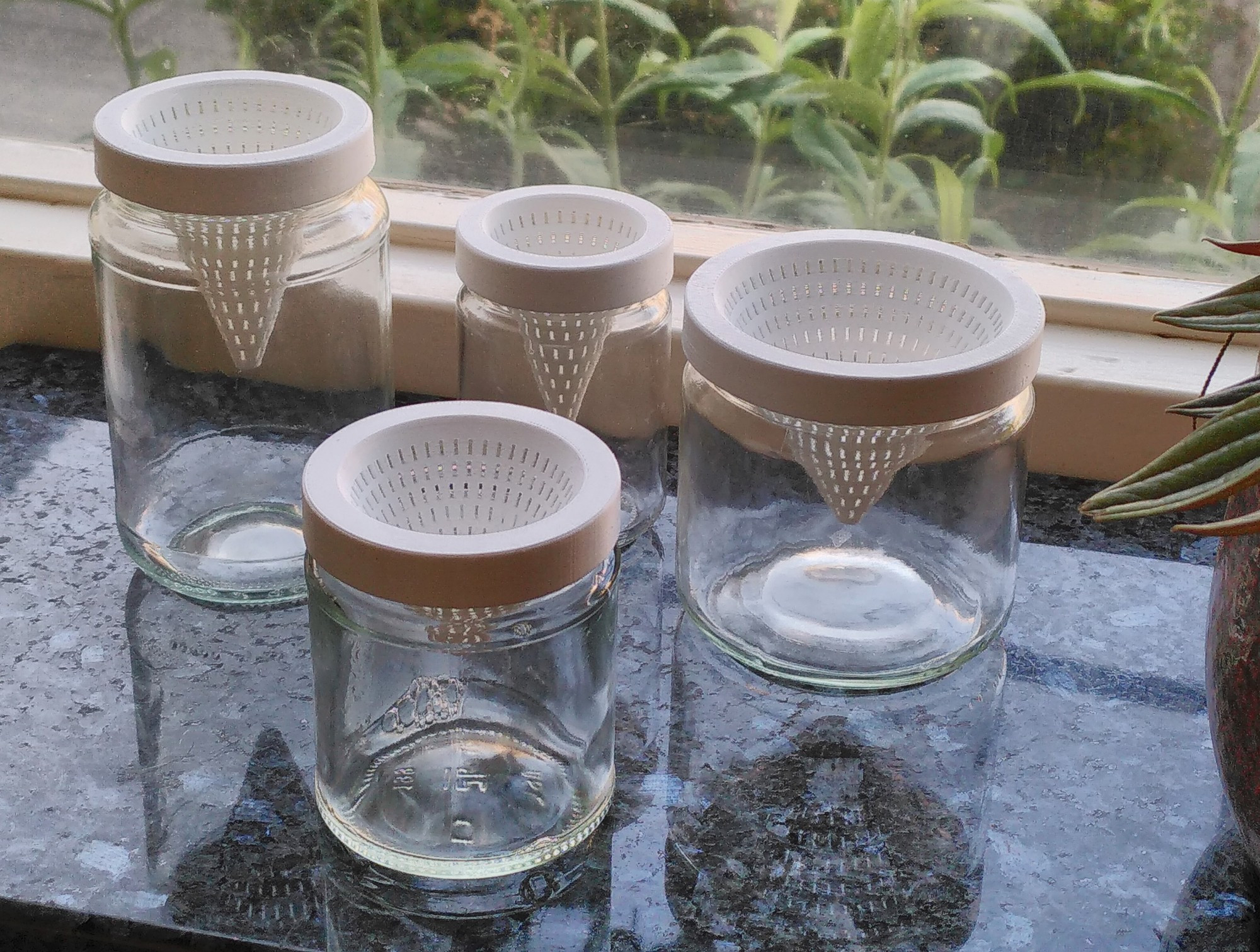 Turn any jar into a fruitfly trap 3D model thumbnail