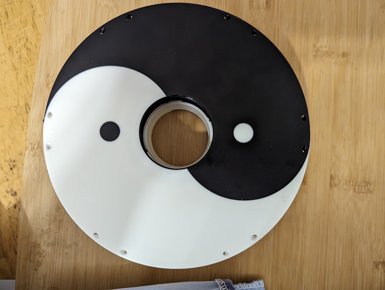 Yin Yang Spool Holder by MadMax | Download free STL model | Printables.com