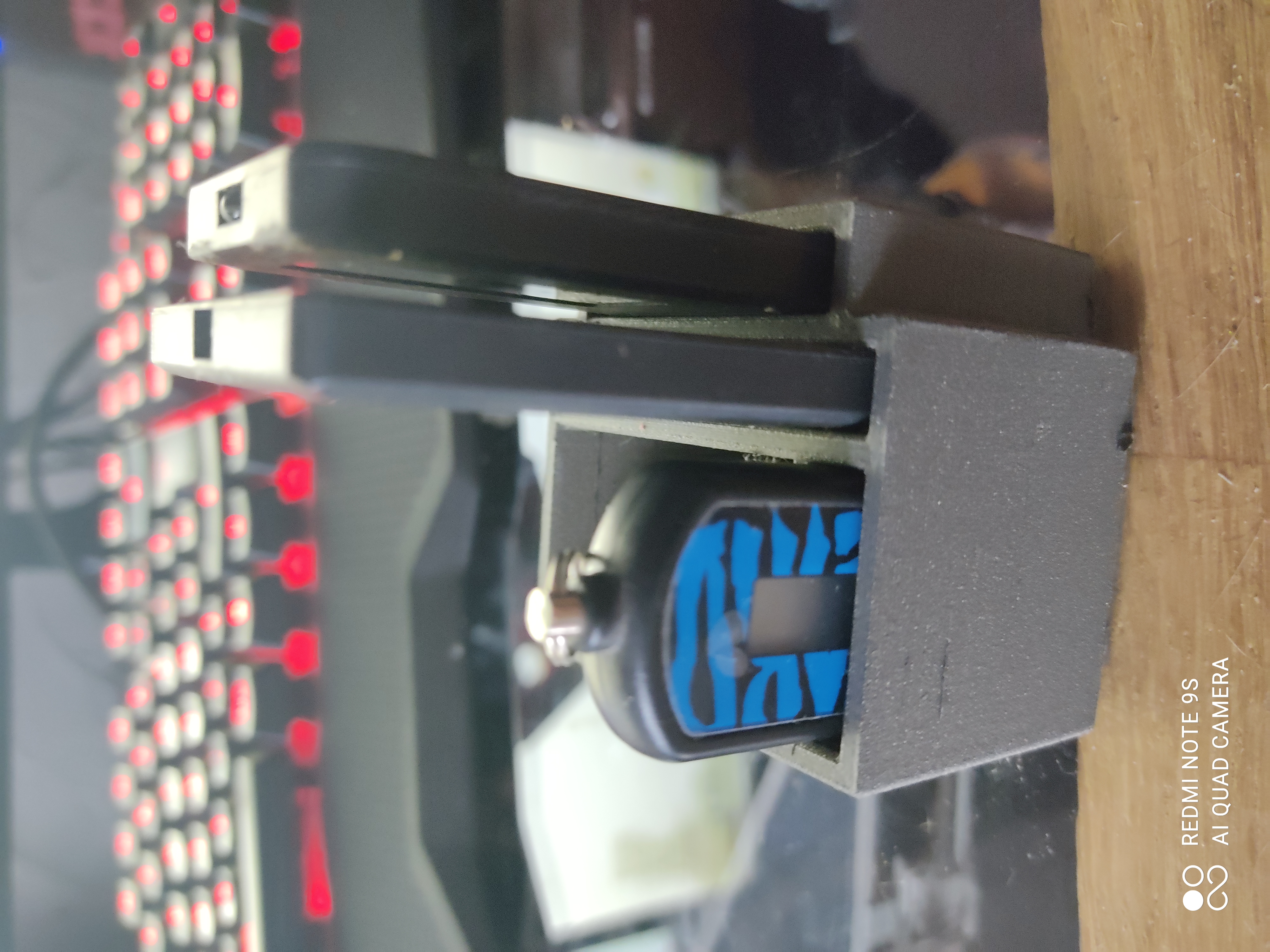 Miniatura 3 do modelo 3D support télécommande led
