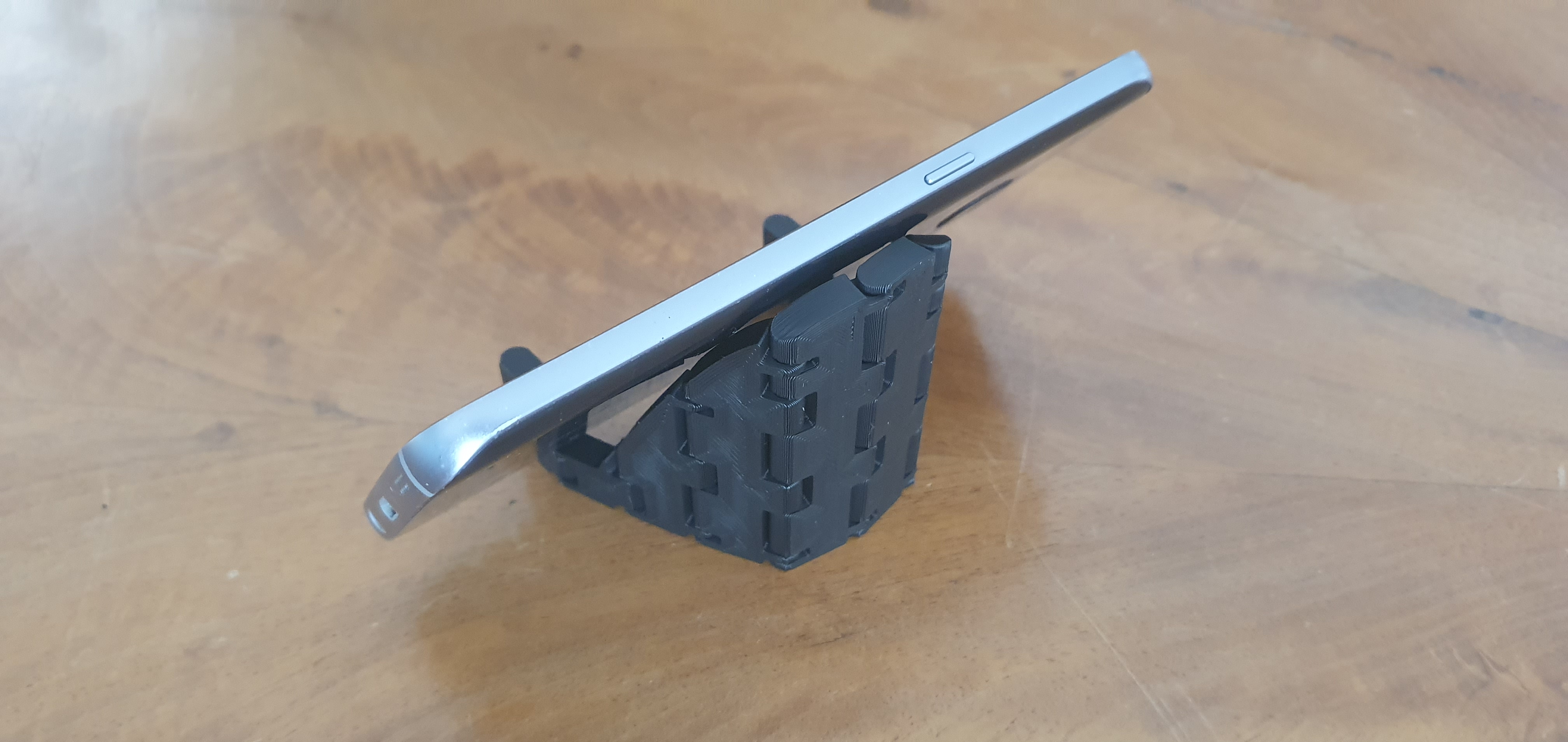 flexible-phone-stand-by-val-fpv-download-free-stl-model-printables