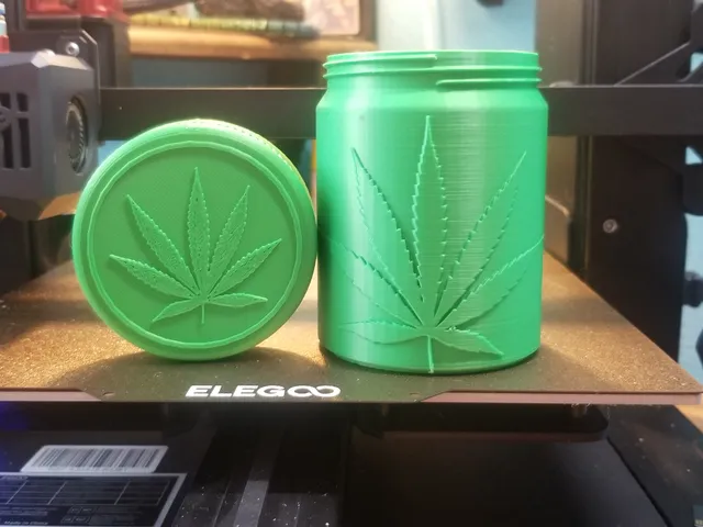 Nug Mug Pot Leaf
