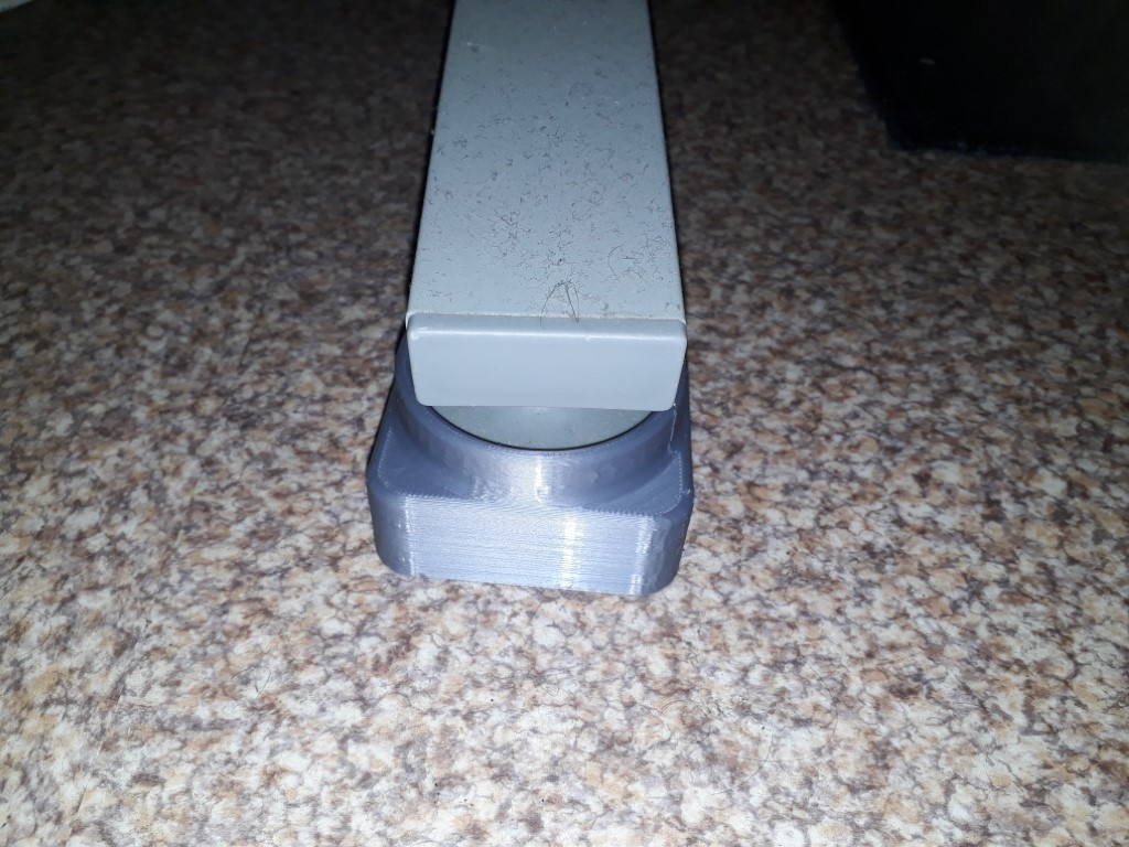 Desk feets surelevator