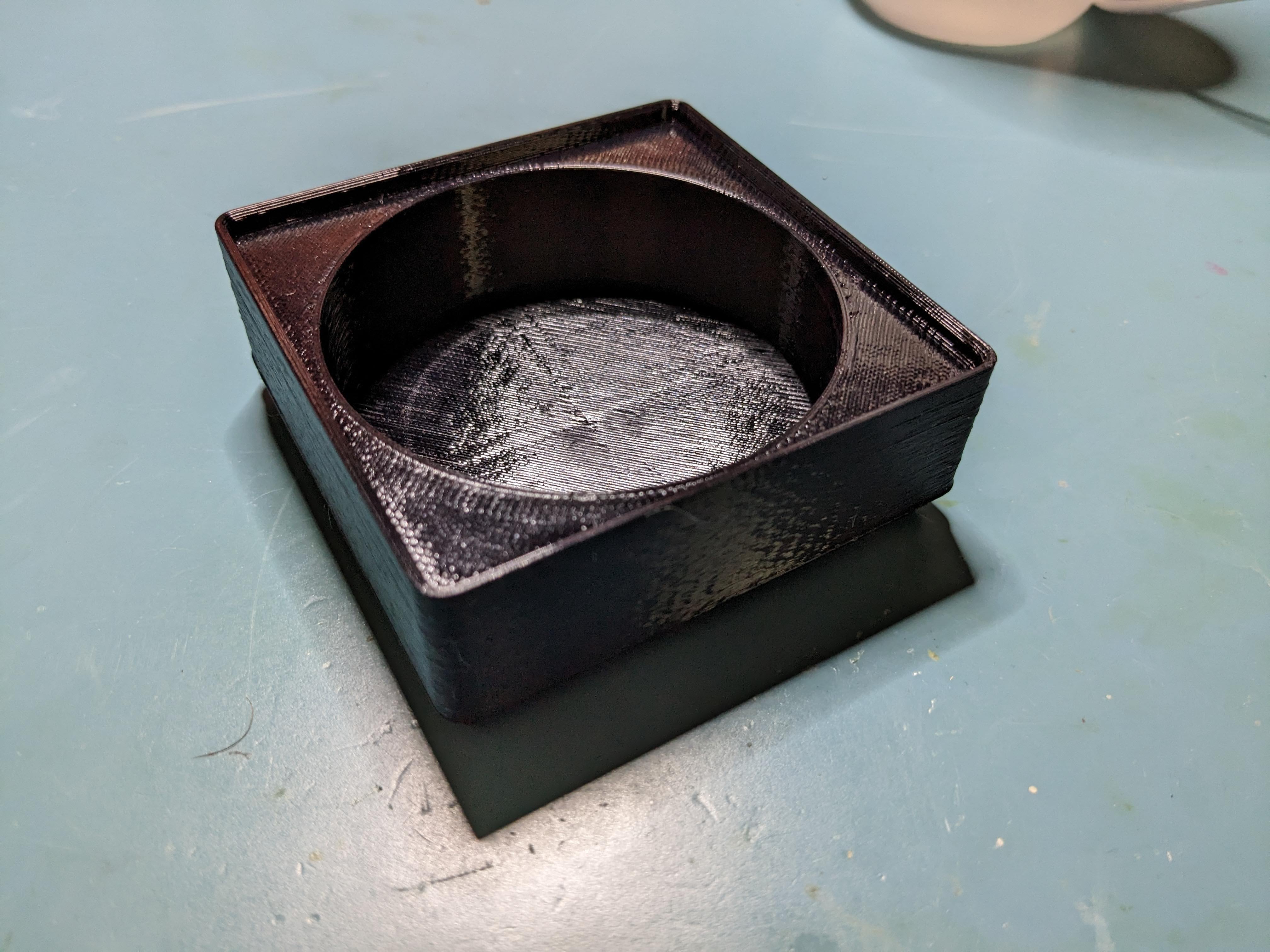 Gridfinity Lab Squeeze Bottle Holder by Brad2021hk Download free STL