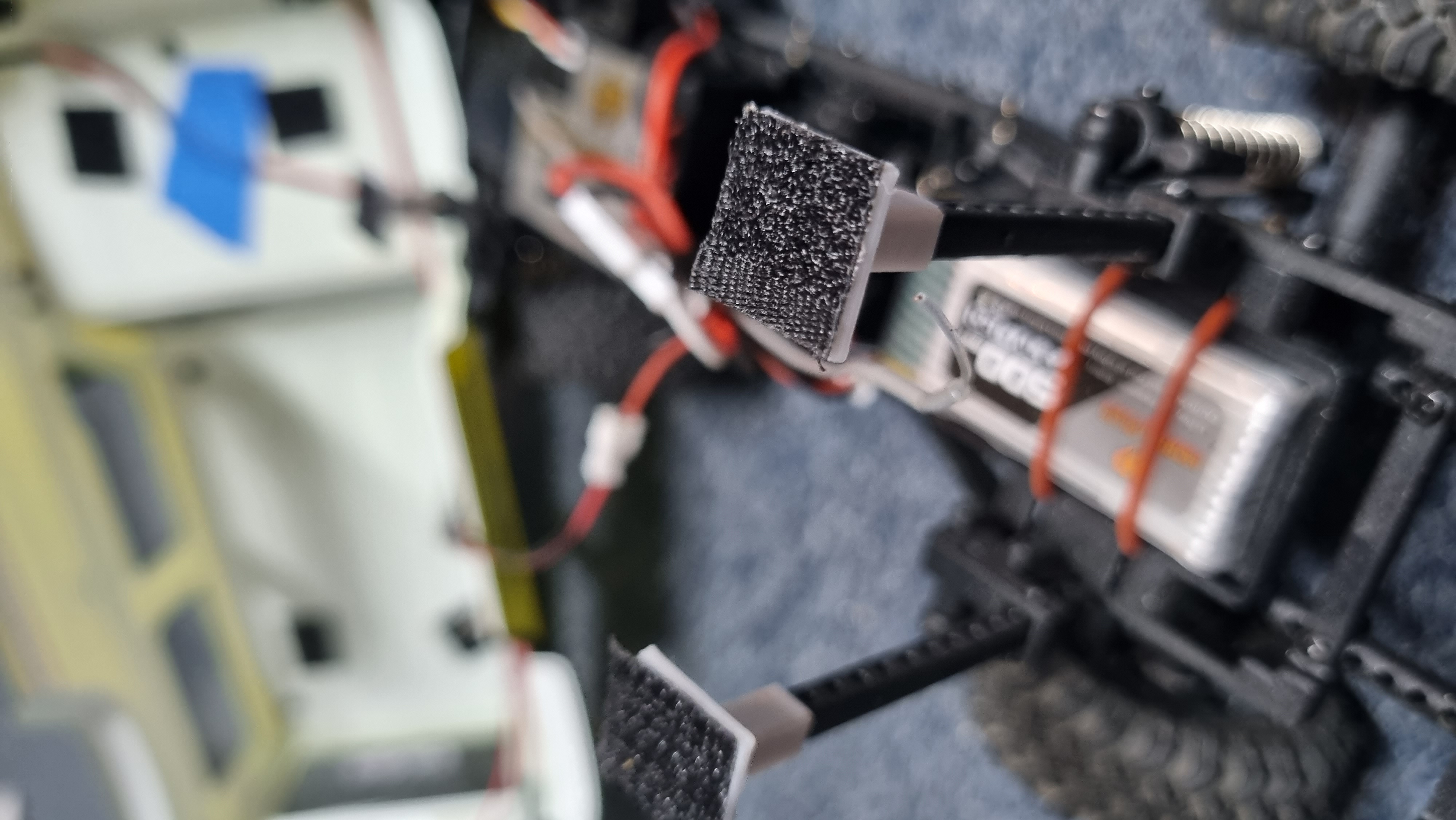 rc body mount (Velcro, NO MORE RClips) by Glenn Teale Download free STL model