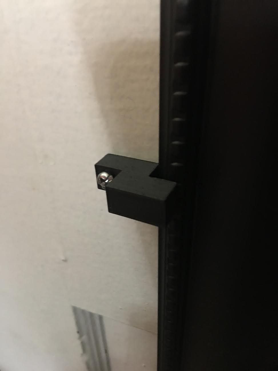 Tetris Inspired Mirror Bracket