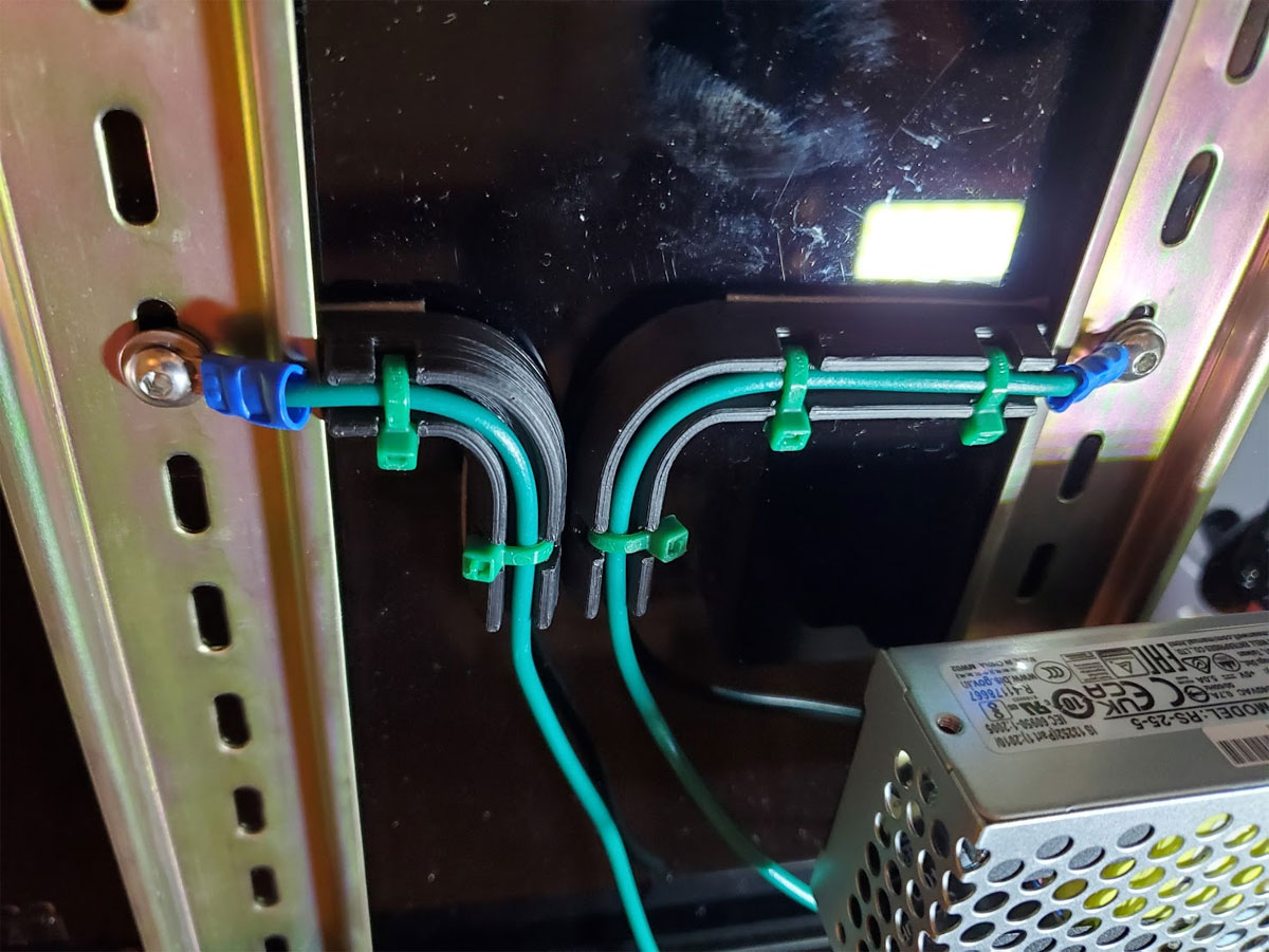 Wire Management Guides by MyStoopidStuff Download free STL model