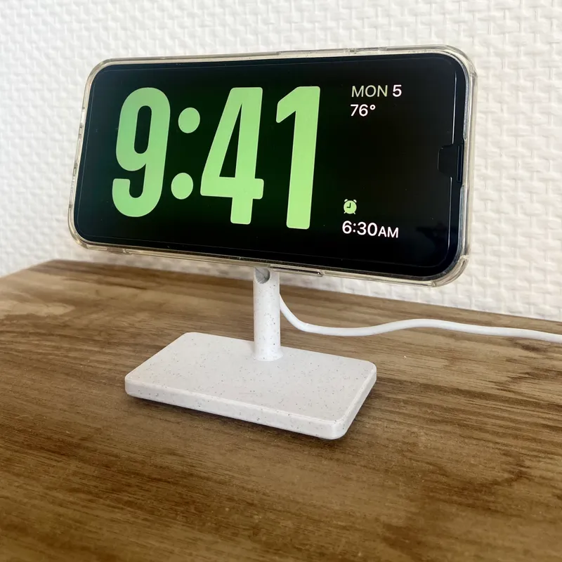 MagSafe Charging Stand (Standby Mode) by Grant, Download free STL model