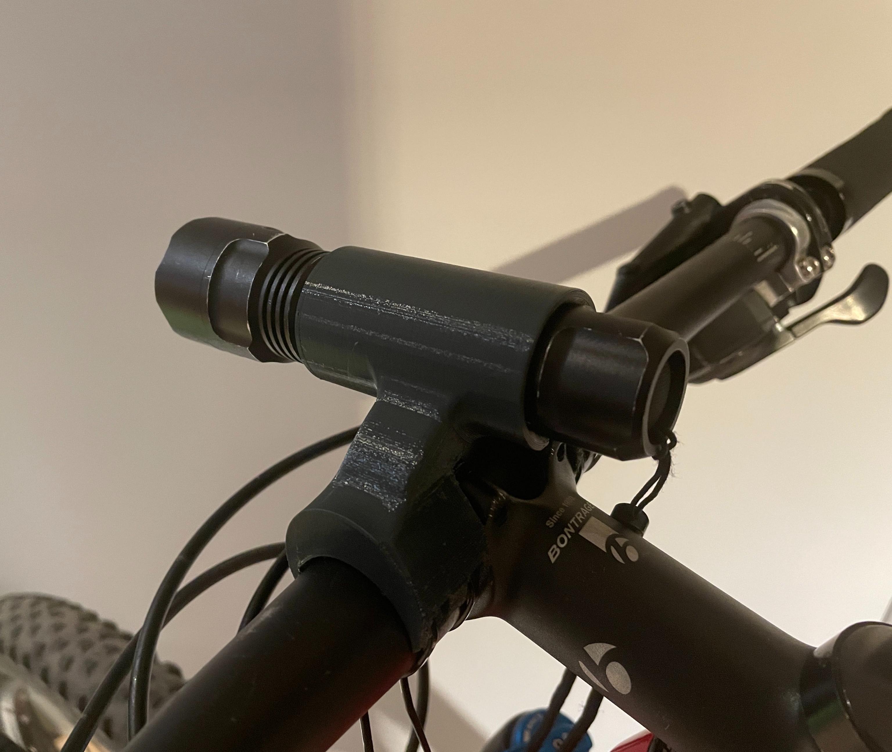 Bicycle flashlight holder online