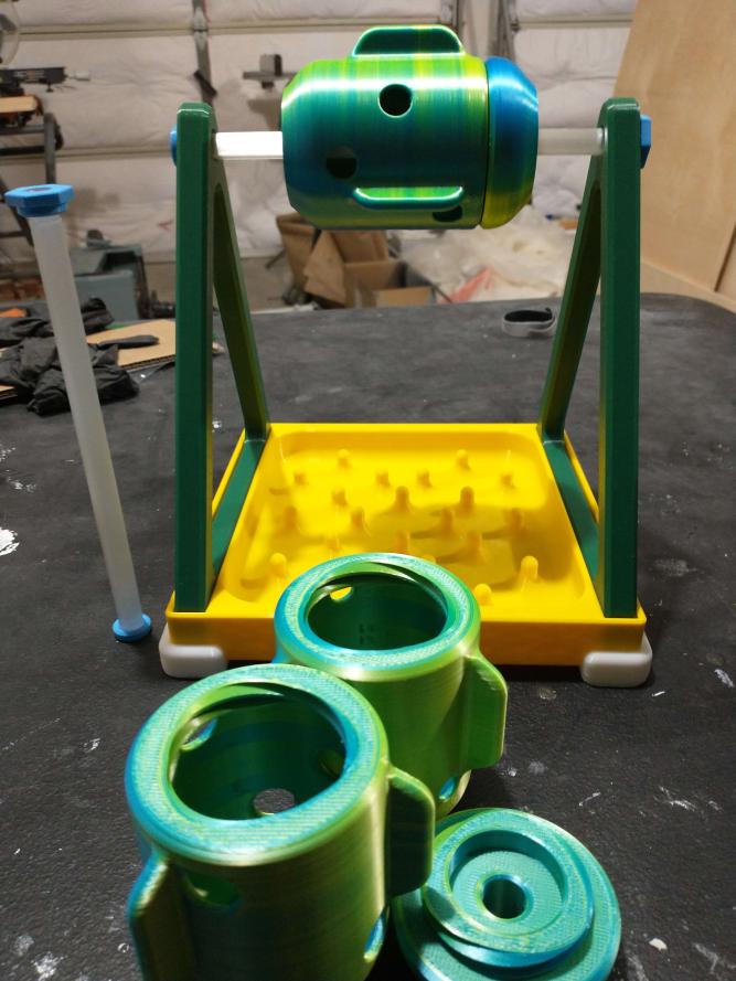 Threaded Axle for Cat Toy Treat Dispenser Puzzle by HL Download free STL model