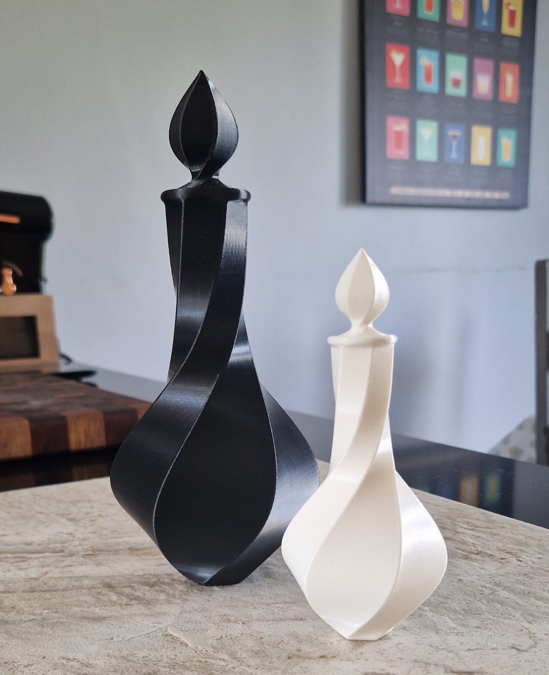 Twisted Bottle With Lid