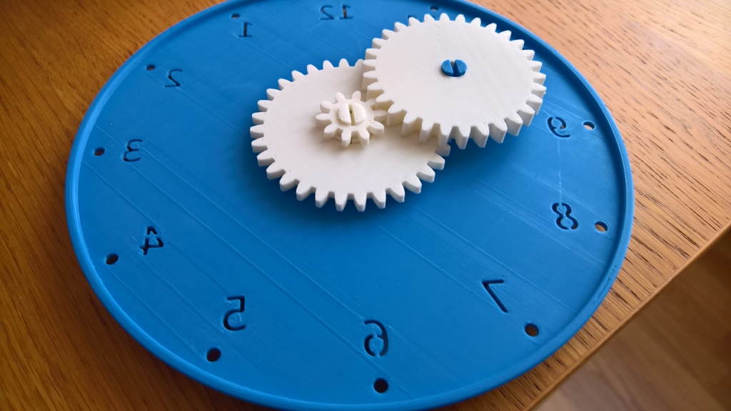 Miniatura 2 do modelo 3D Clock Toy