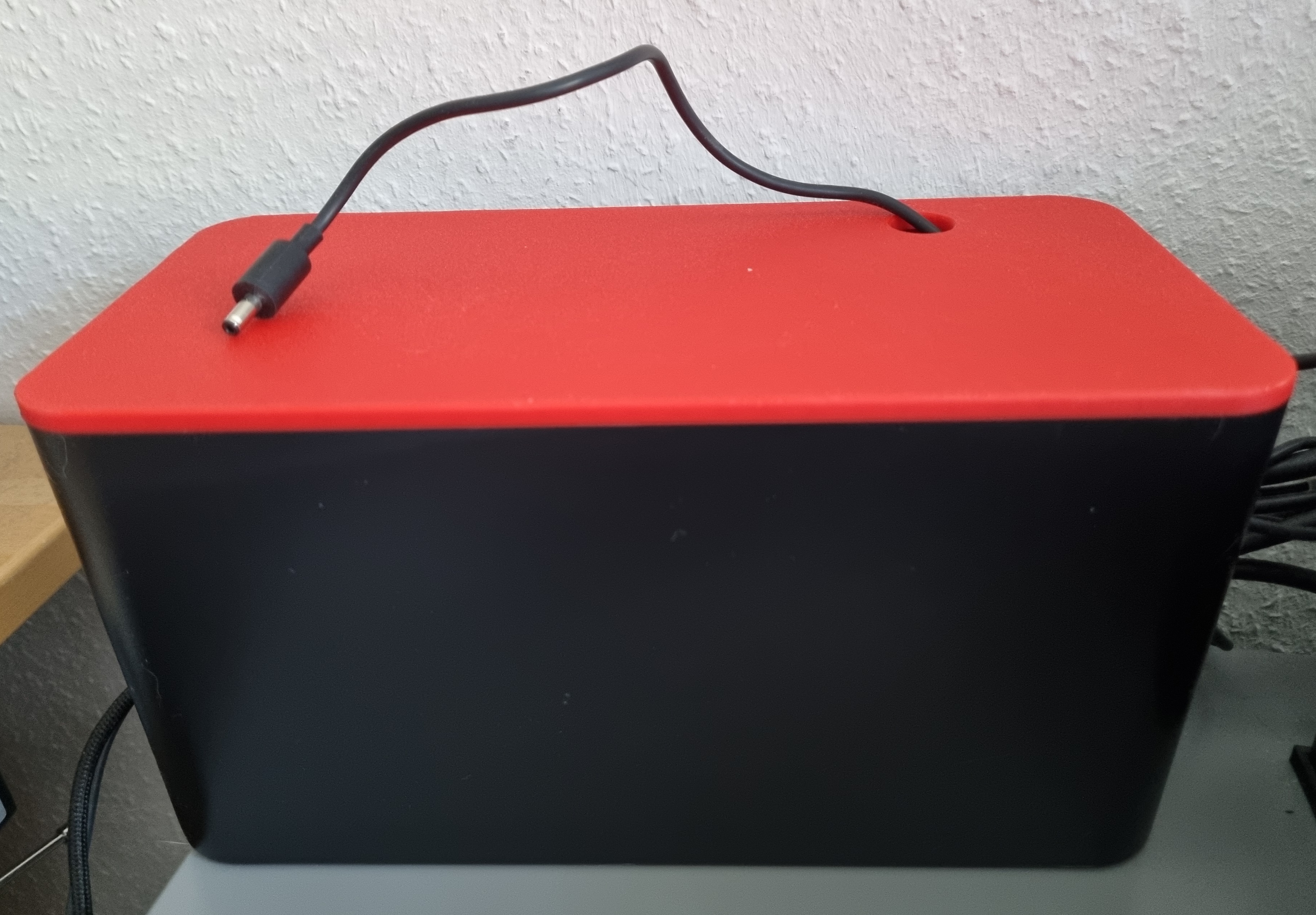 Custom lid for cable boxes