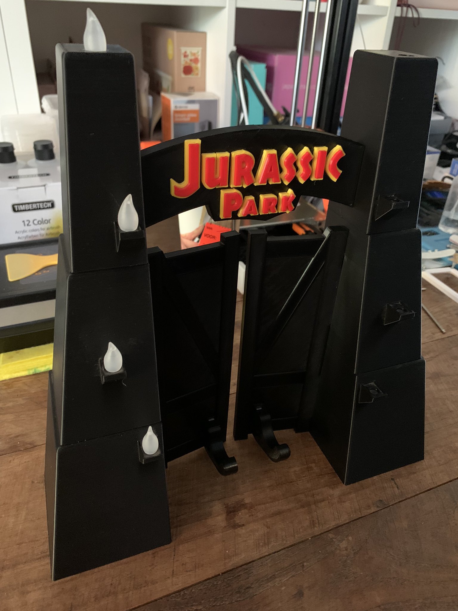 Jurassic Park Gates - Display Stand (lighting optional)