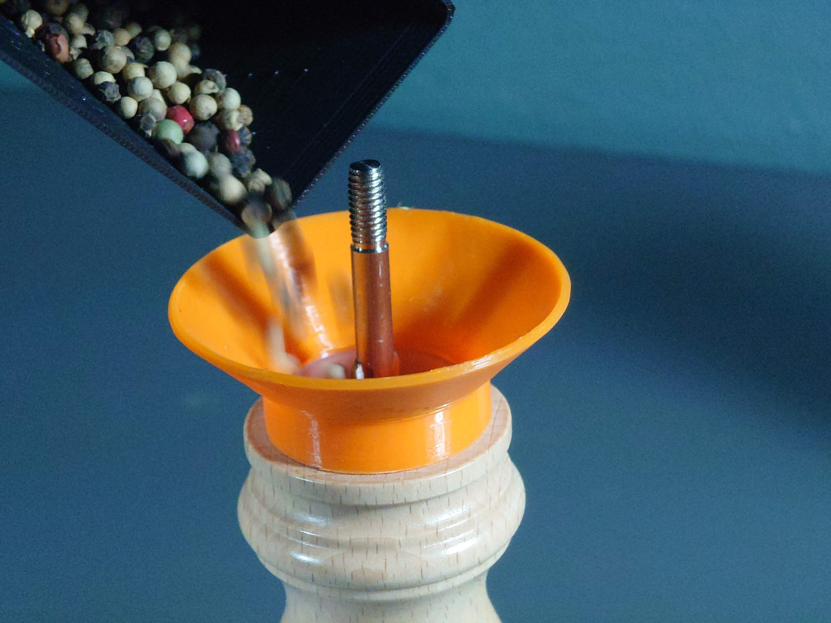 Refill Funnel for Peugeot Pepper Mill by H E Download free STL model