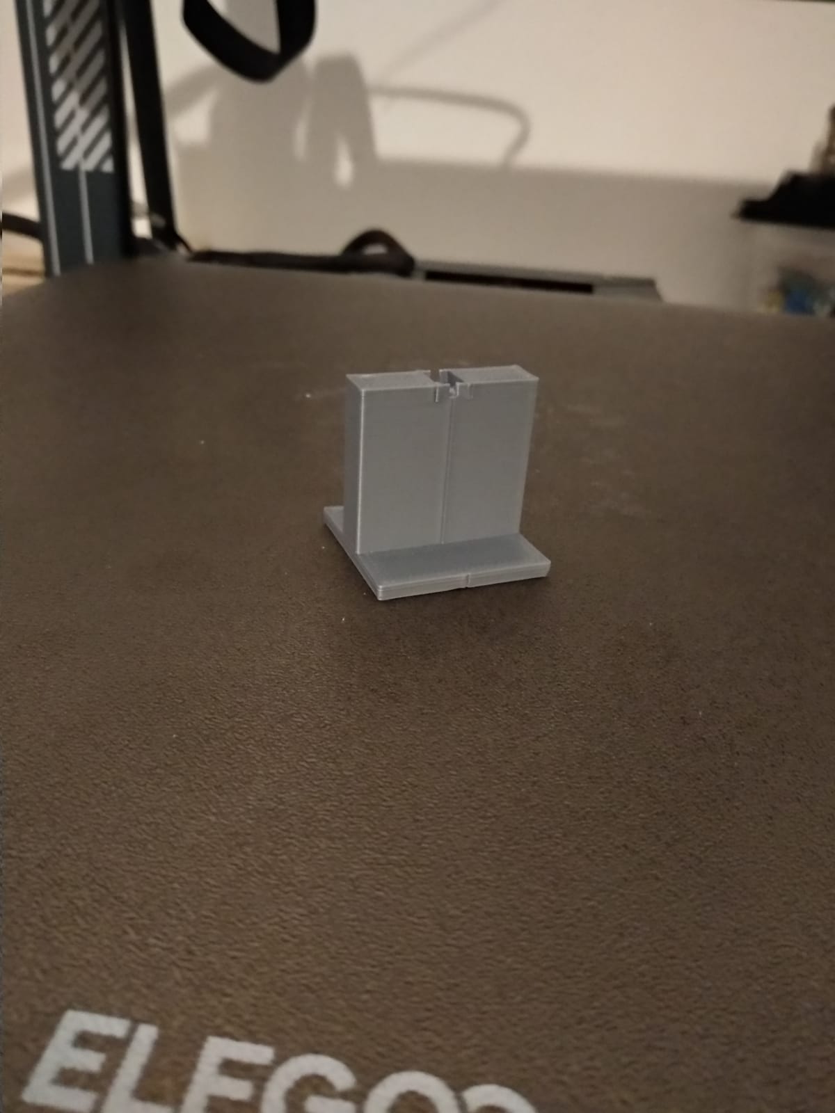 Resistor leg bender