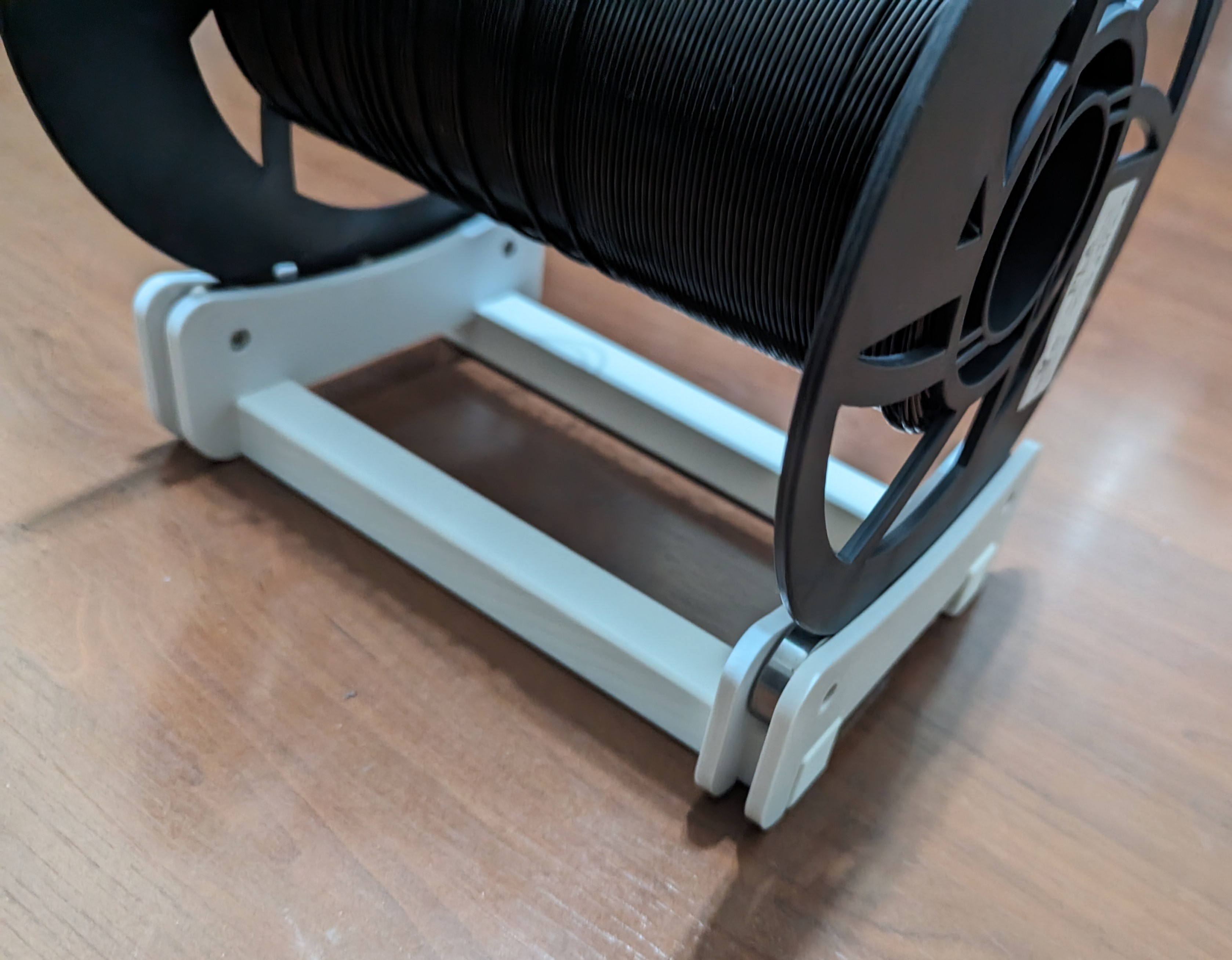 Spool Holder for Spool Shelf - T-slot by edmar | Download free STL ...
