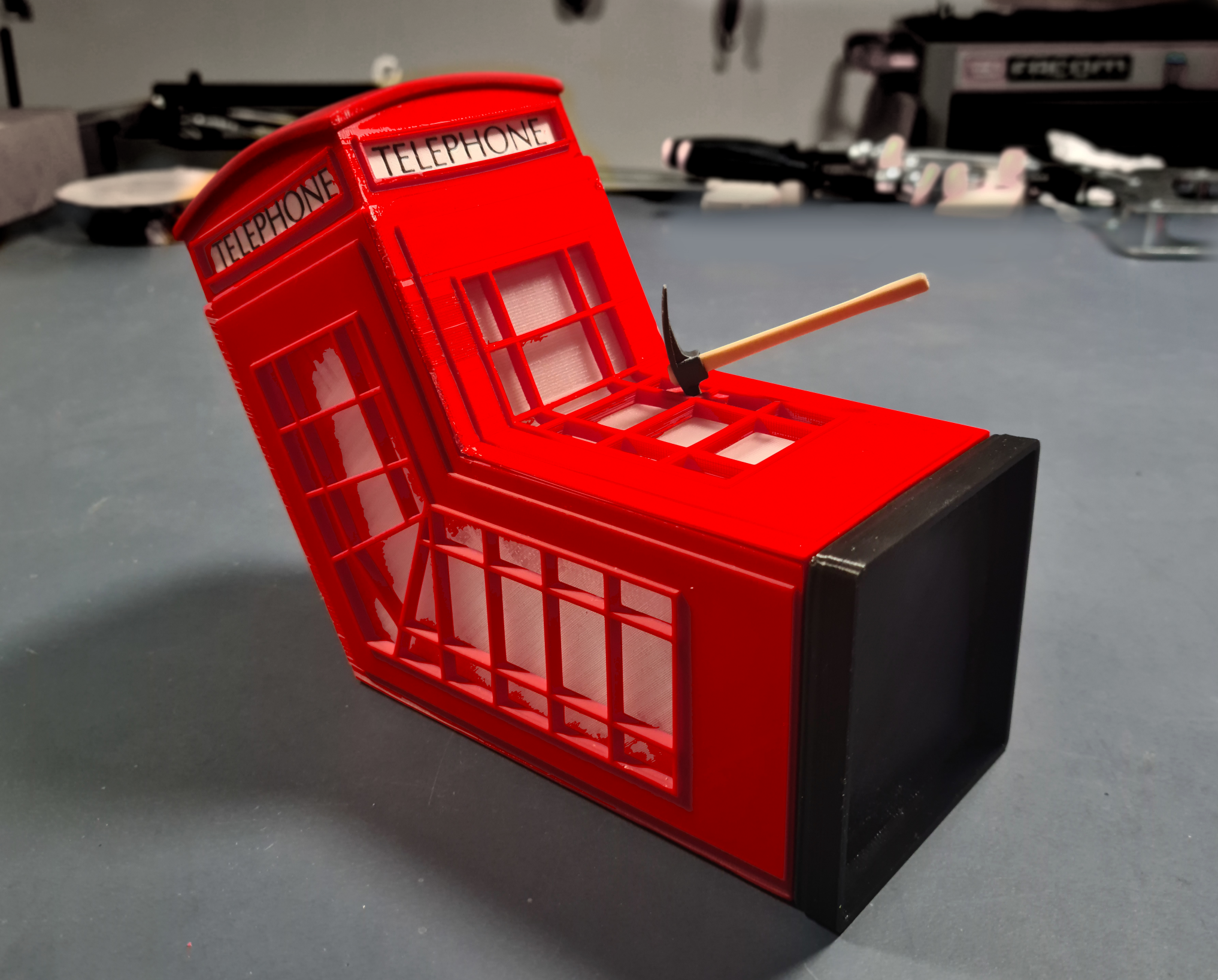 Banksy VANDALISED PHONE BOX (2005)