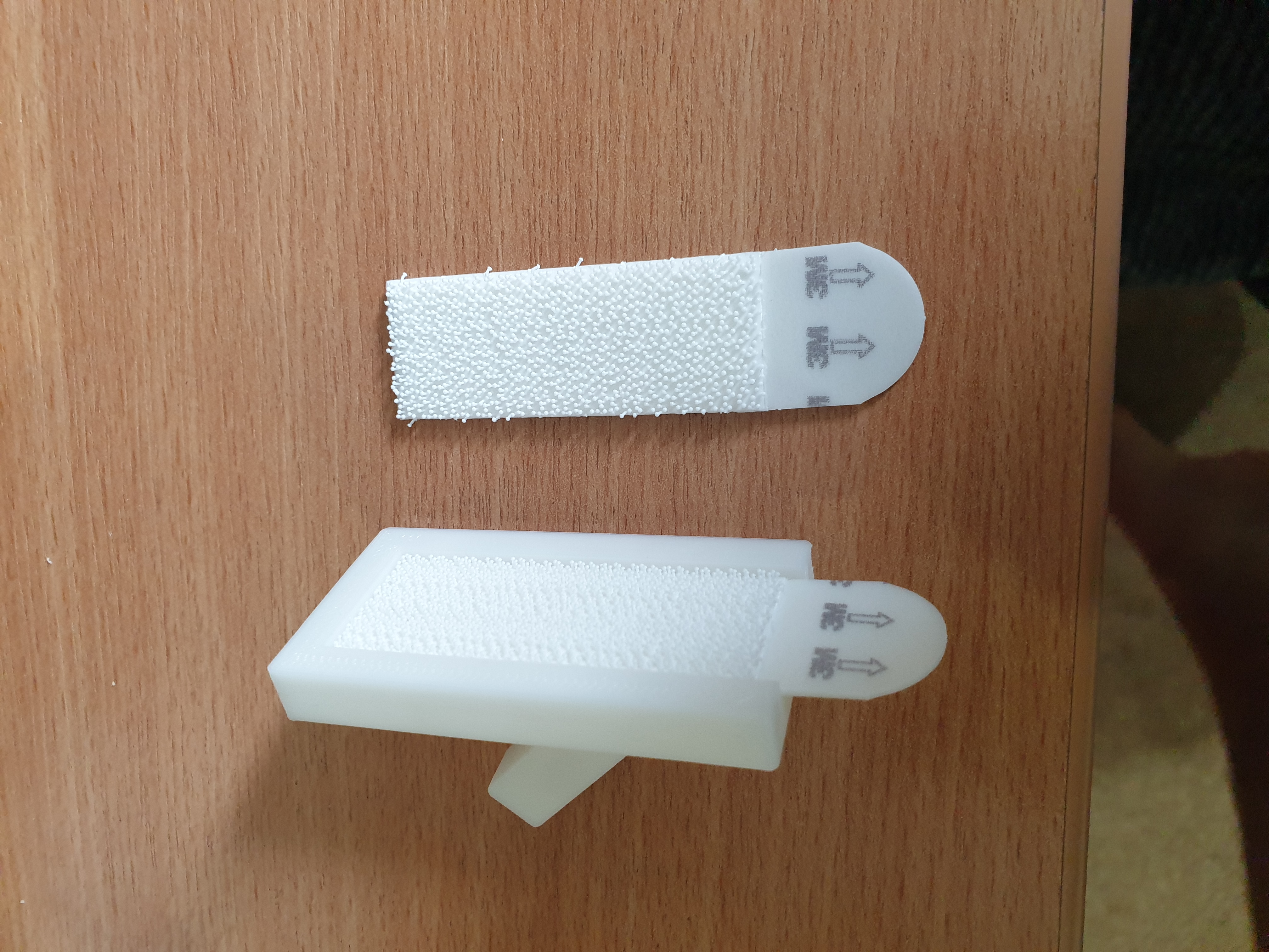Miniatura 2 do modelo 3D Command Strip Hook