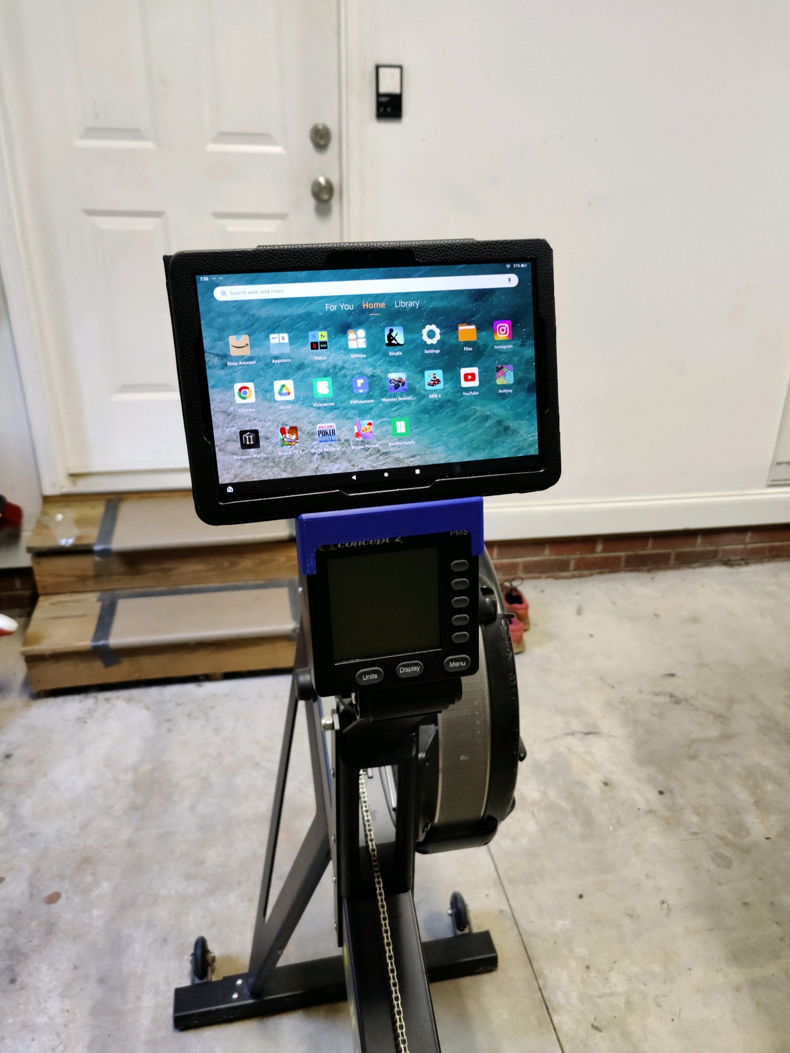 Concept 2 row machine phone/tablet stand by Kalcemo Download free STL
