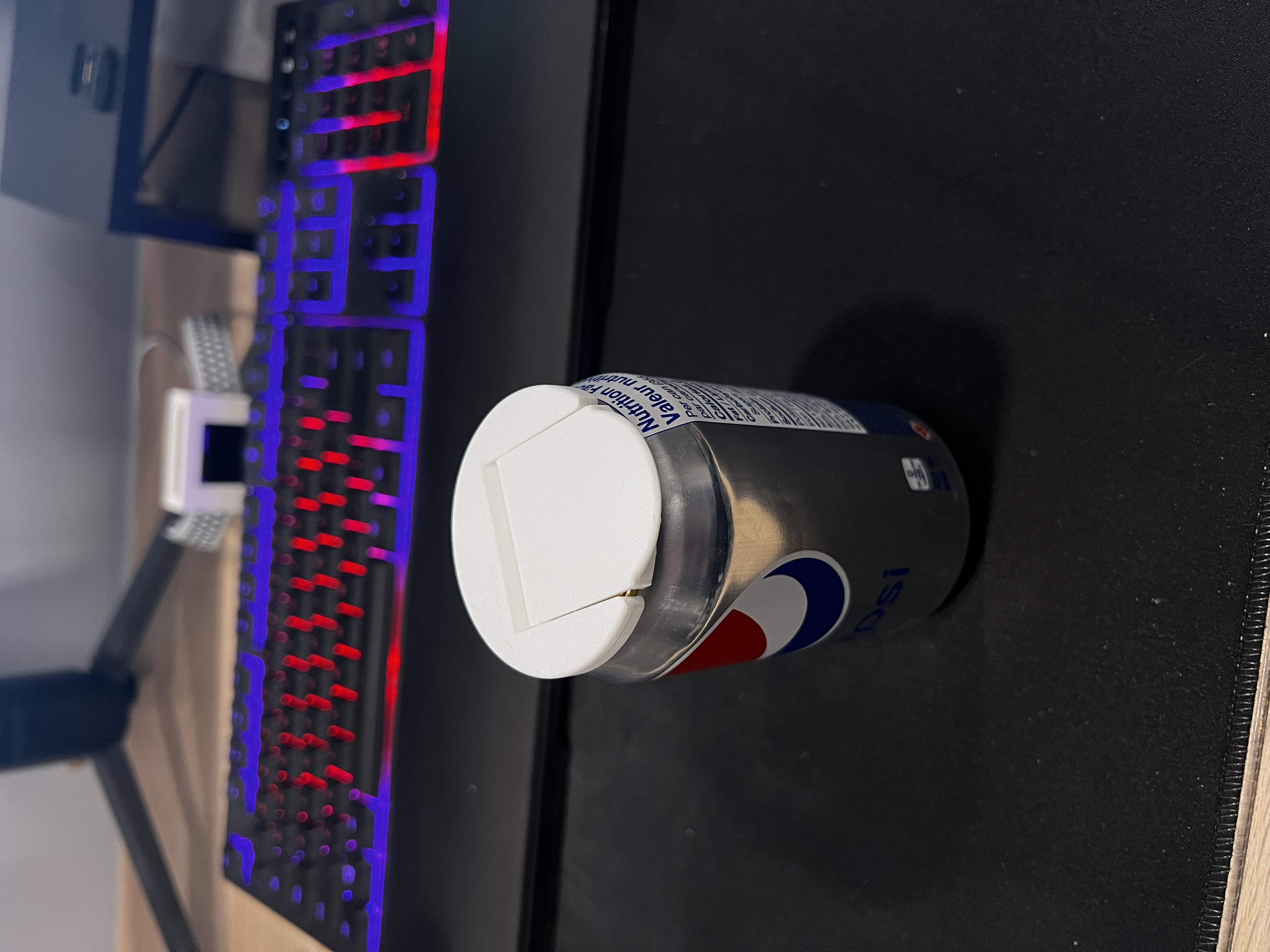 Miniatura 8 do modelo 3D Can cap