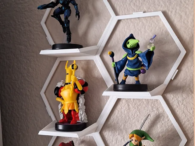 Interlocking Hex Display Shelf With Hidden Interlocks
