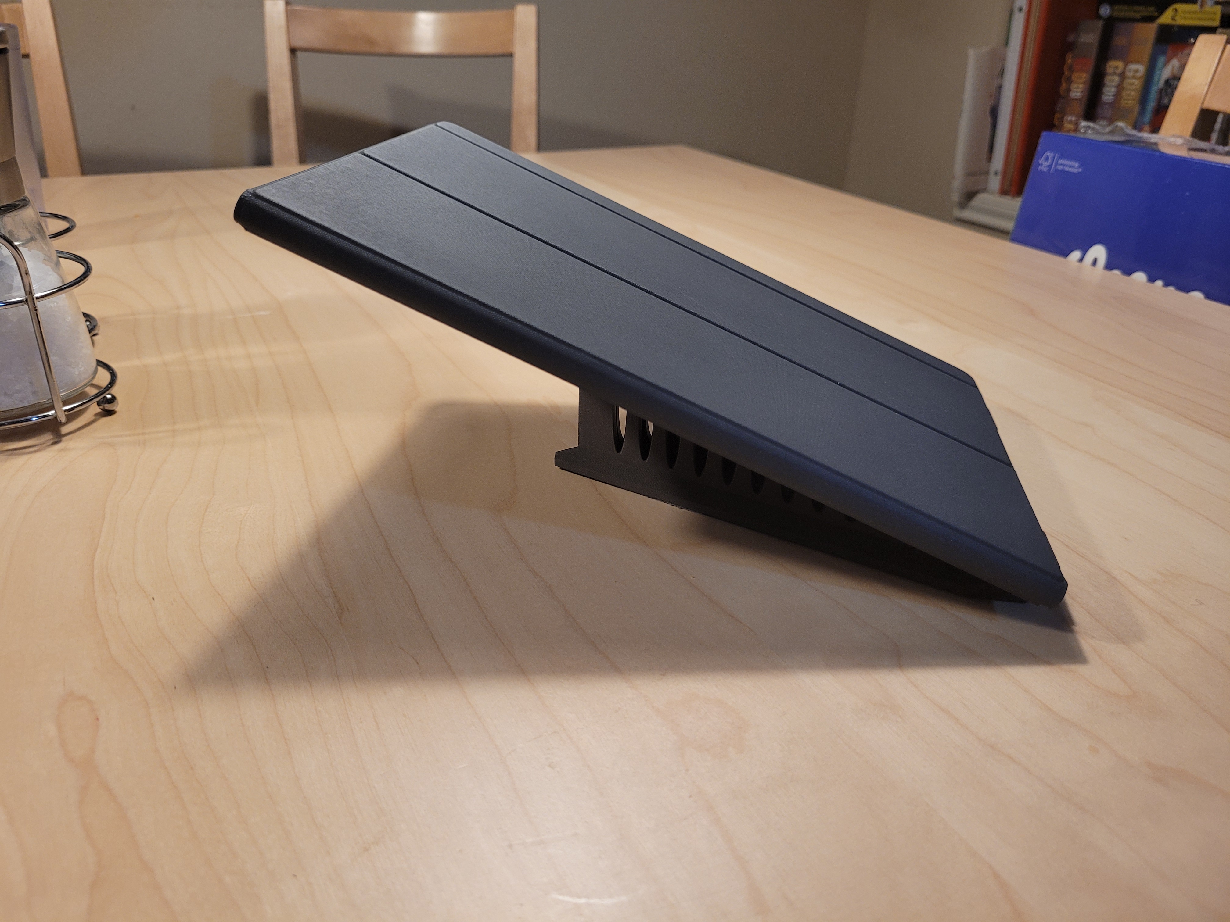 Miniatura 5 do modelo 3D Tablet Wedge Stand