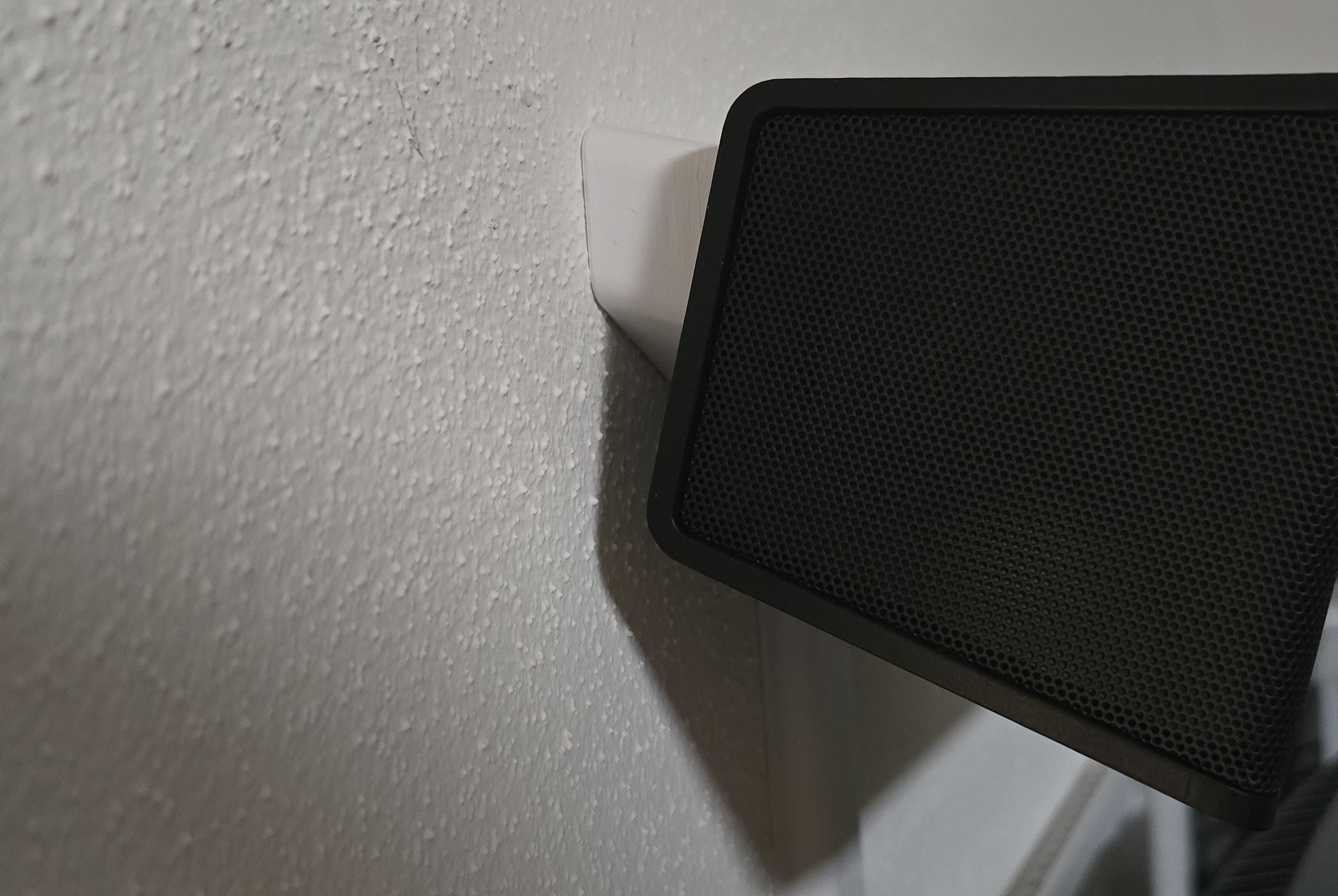 Wallmount for Teufel CS 35 C speaker. — miniatura 3