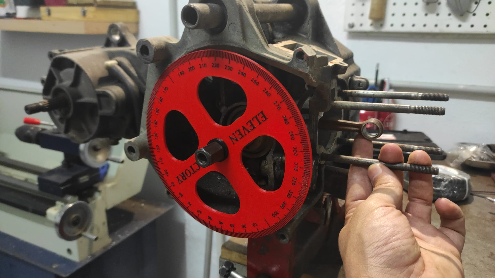 Goniometer for 2T motorcycle