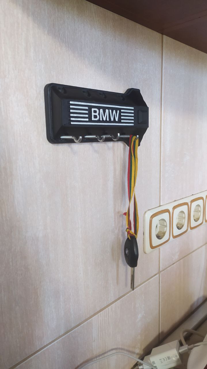 BMW "old engine" key holder