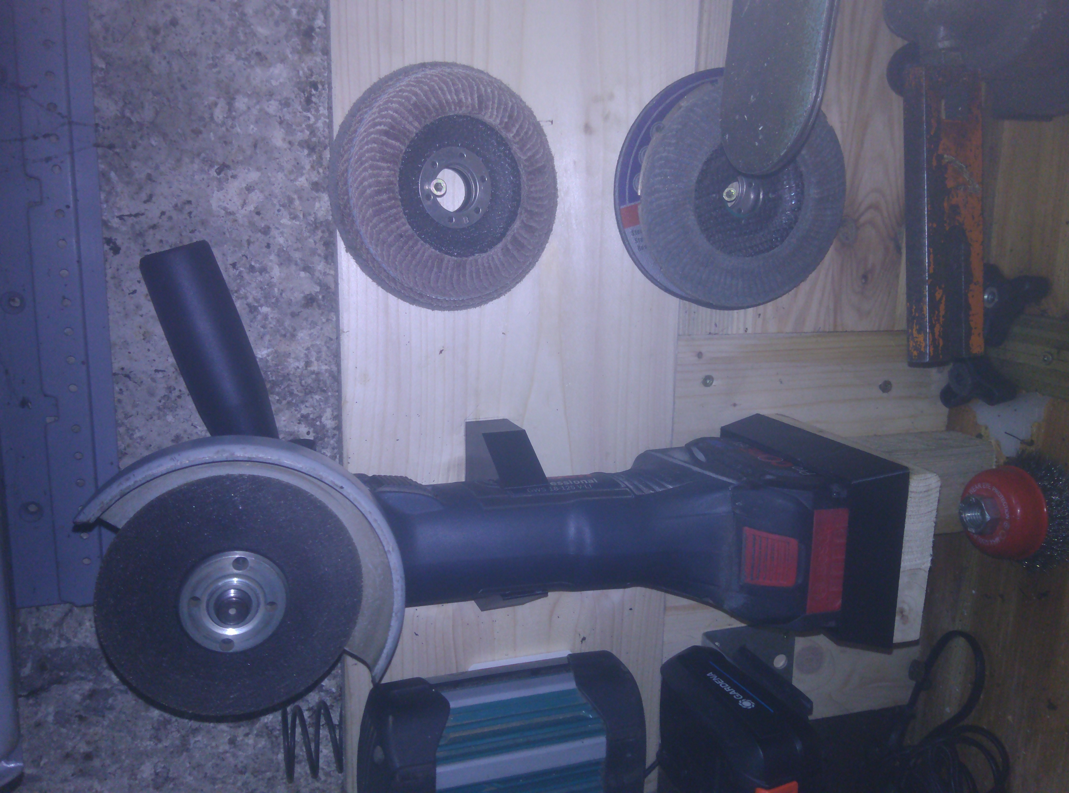Wall mount for Bosch angle grinder