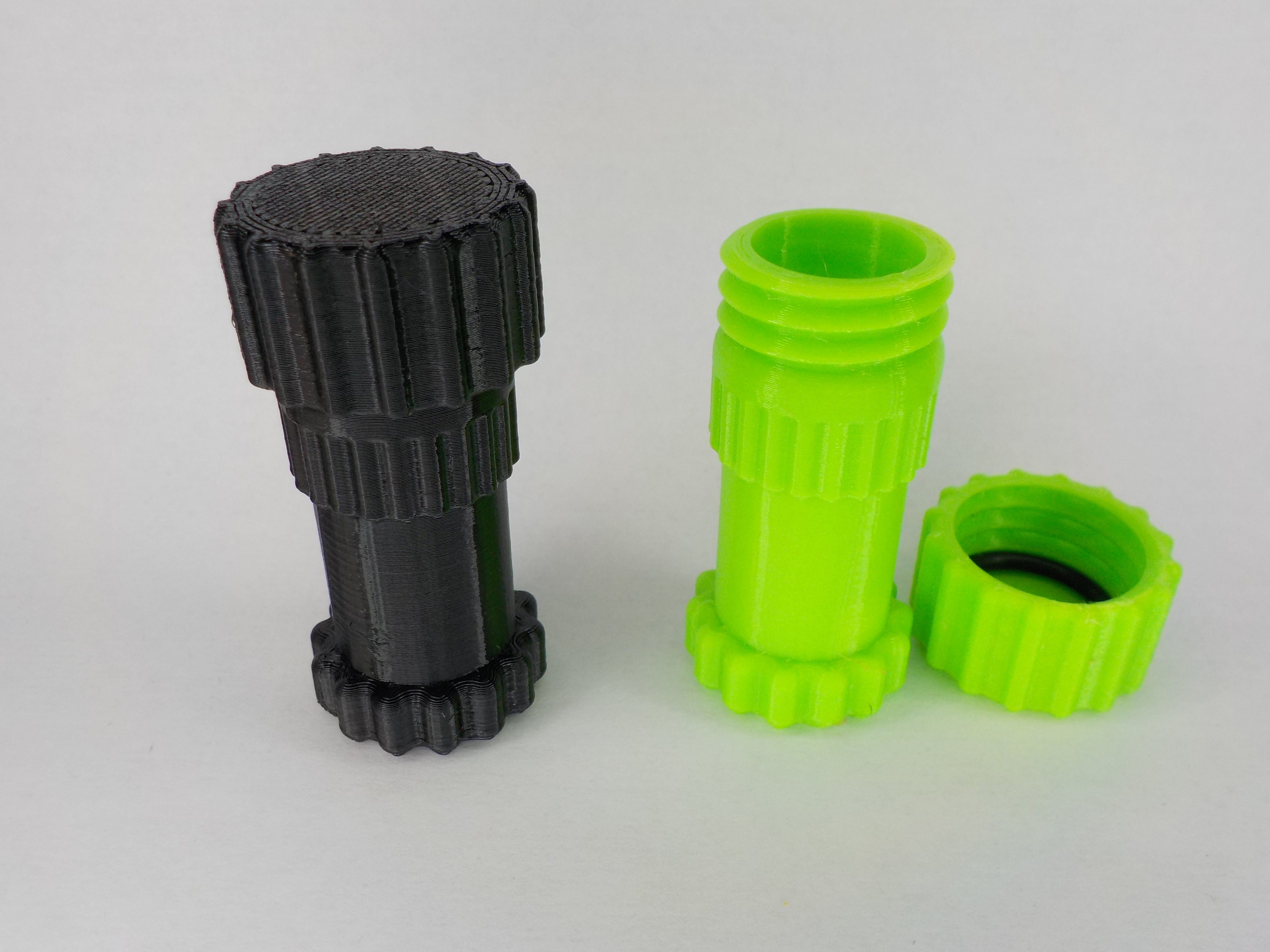 EDC One handed open container