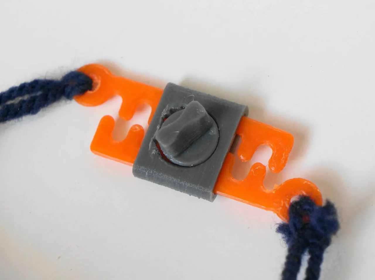Retractor by Jack | Download free STL model | Printables.com