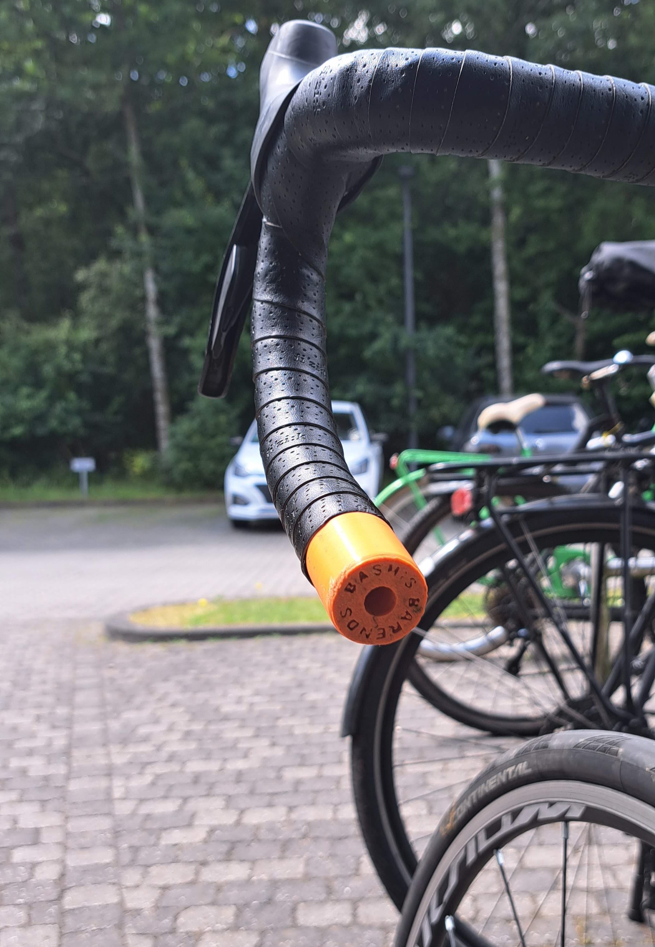 self centering bar ends for road bikes / bar extenders / handlebar cap