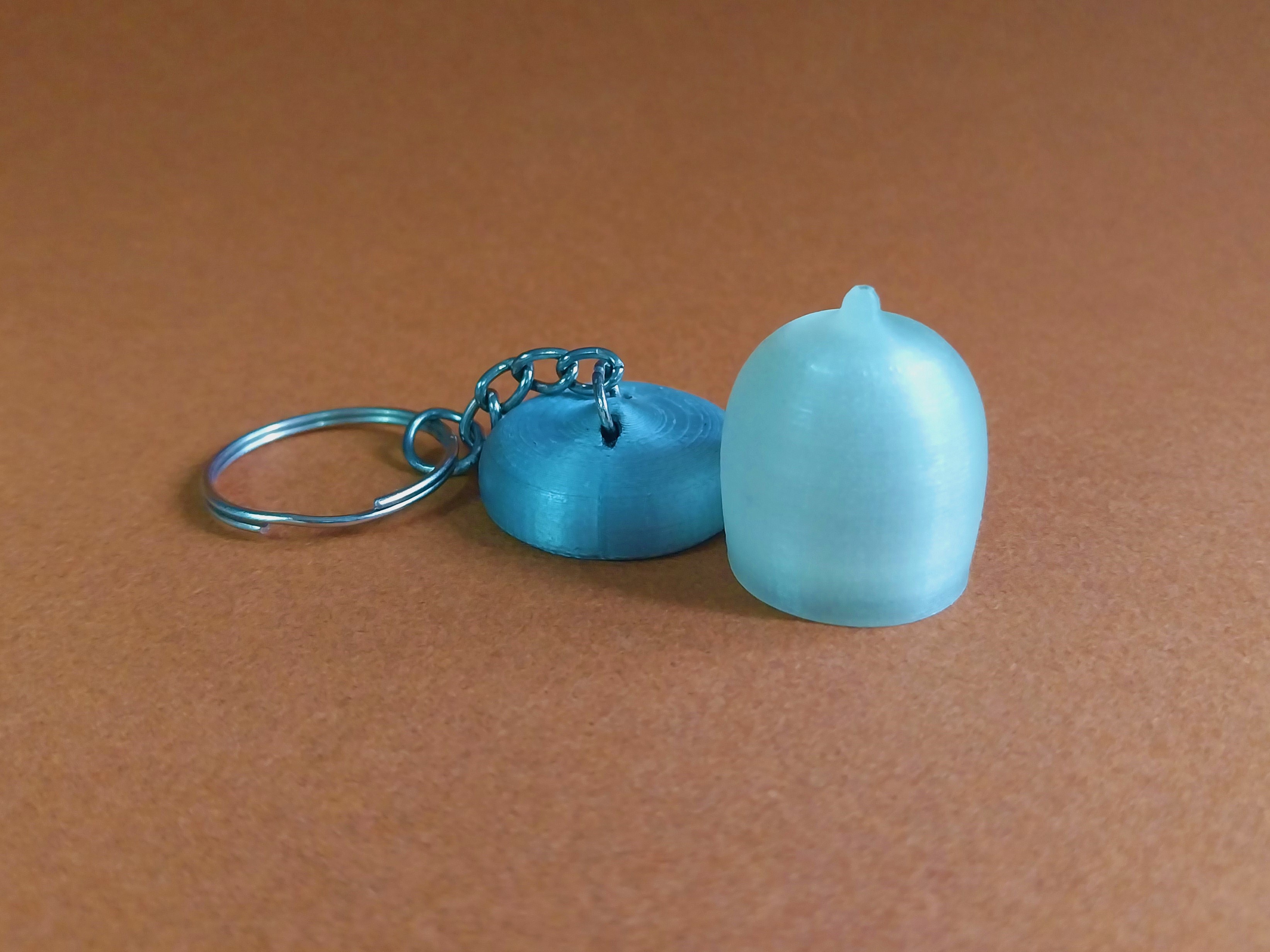 Miniatura 3 do modelo 3D keychain container