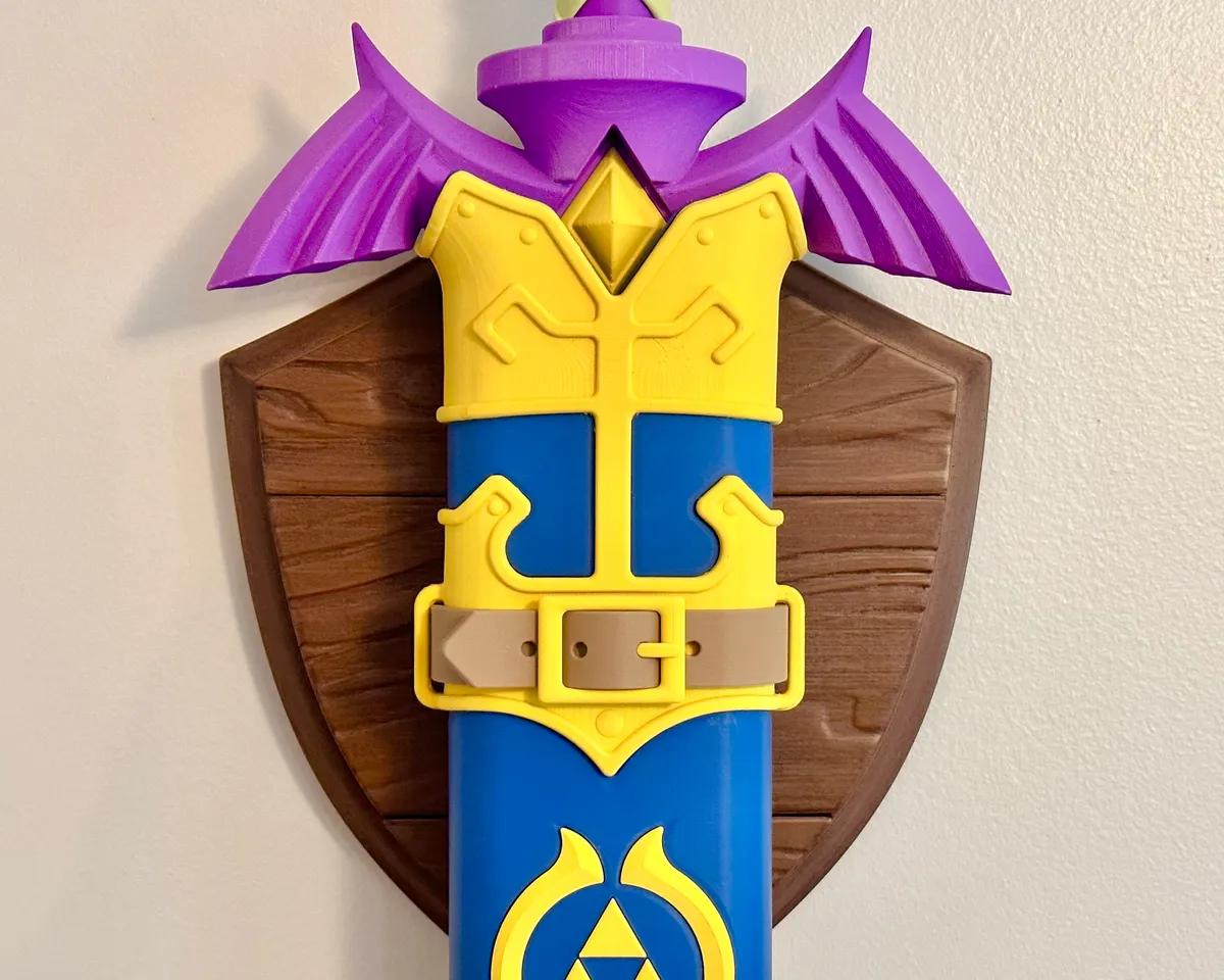 Full Size Link Hylian Zelda Shield With Grip & Handle 