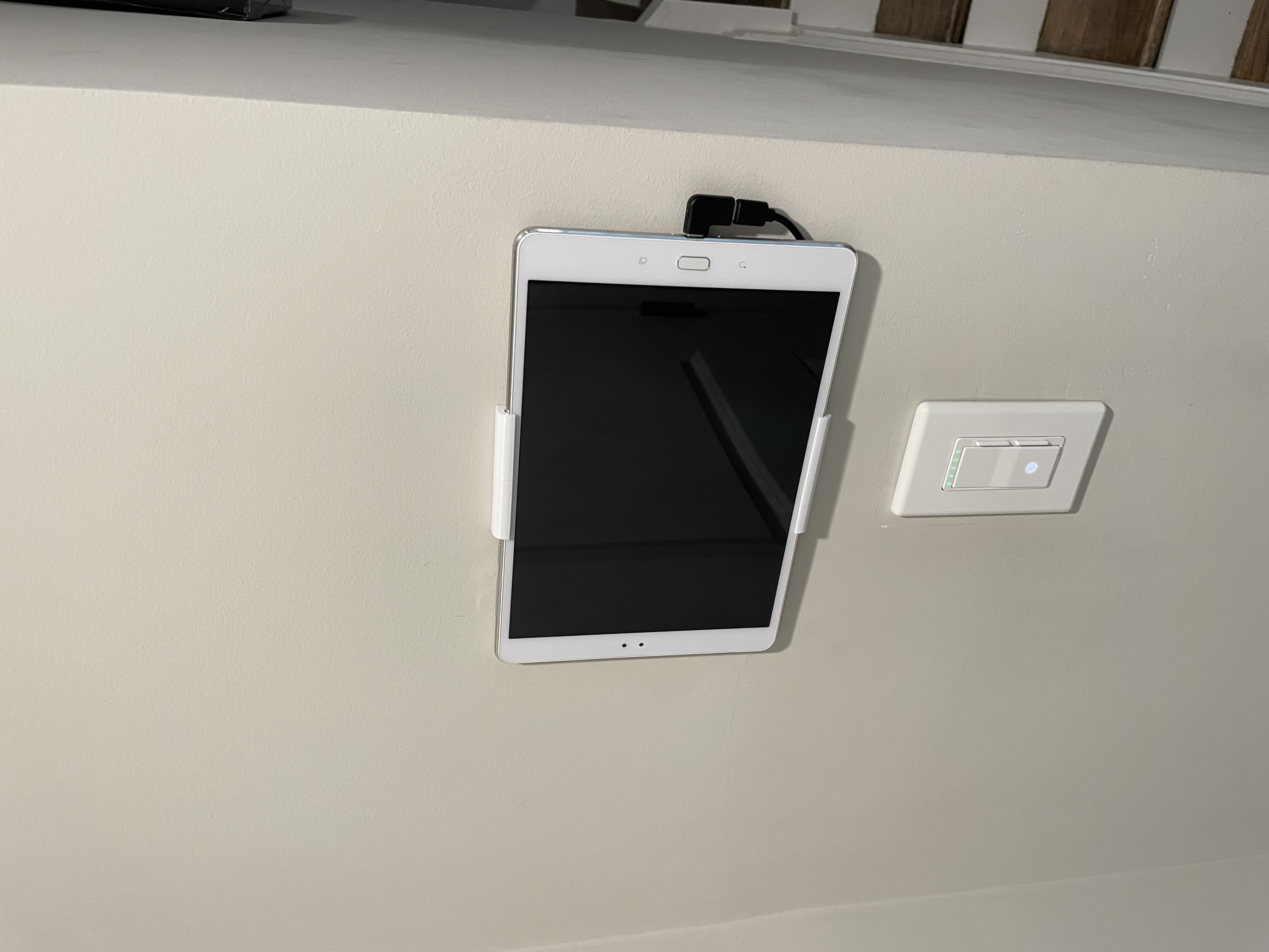 Tablet Wall Mount - US Wallplate Format (Nexus, Asus, Amazon)