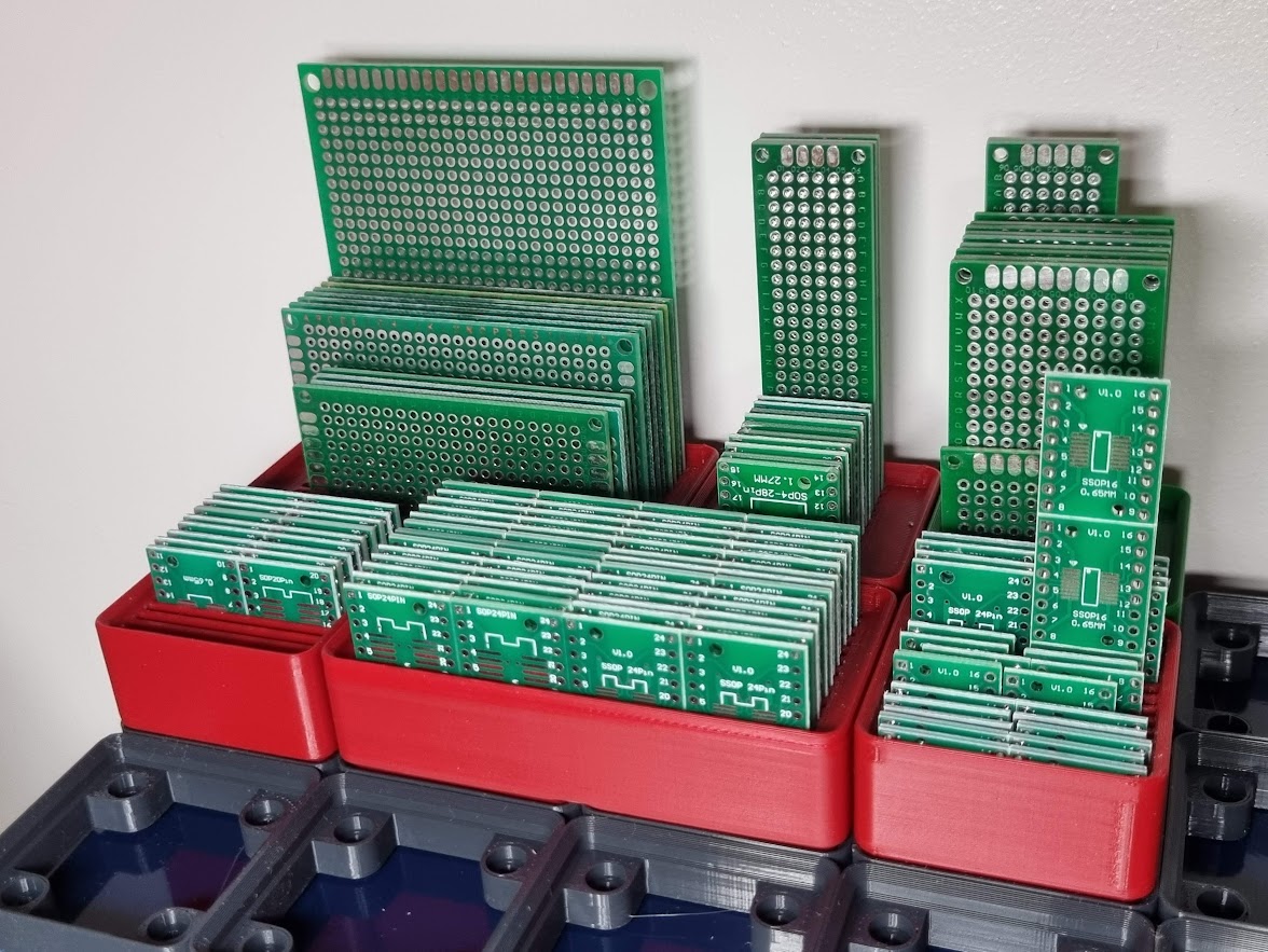 Parametric Gridfinity PCB/Perfboard Holders (OpenSCAD) 3D model thumbnail
