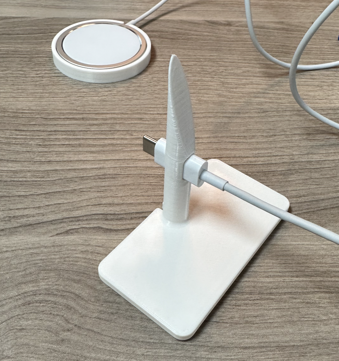 "Standby Stand" with bigger USB-C
