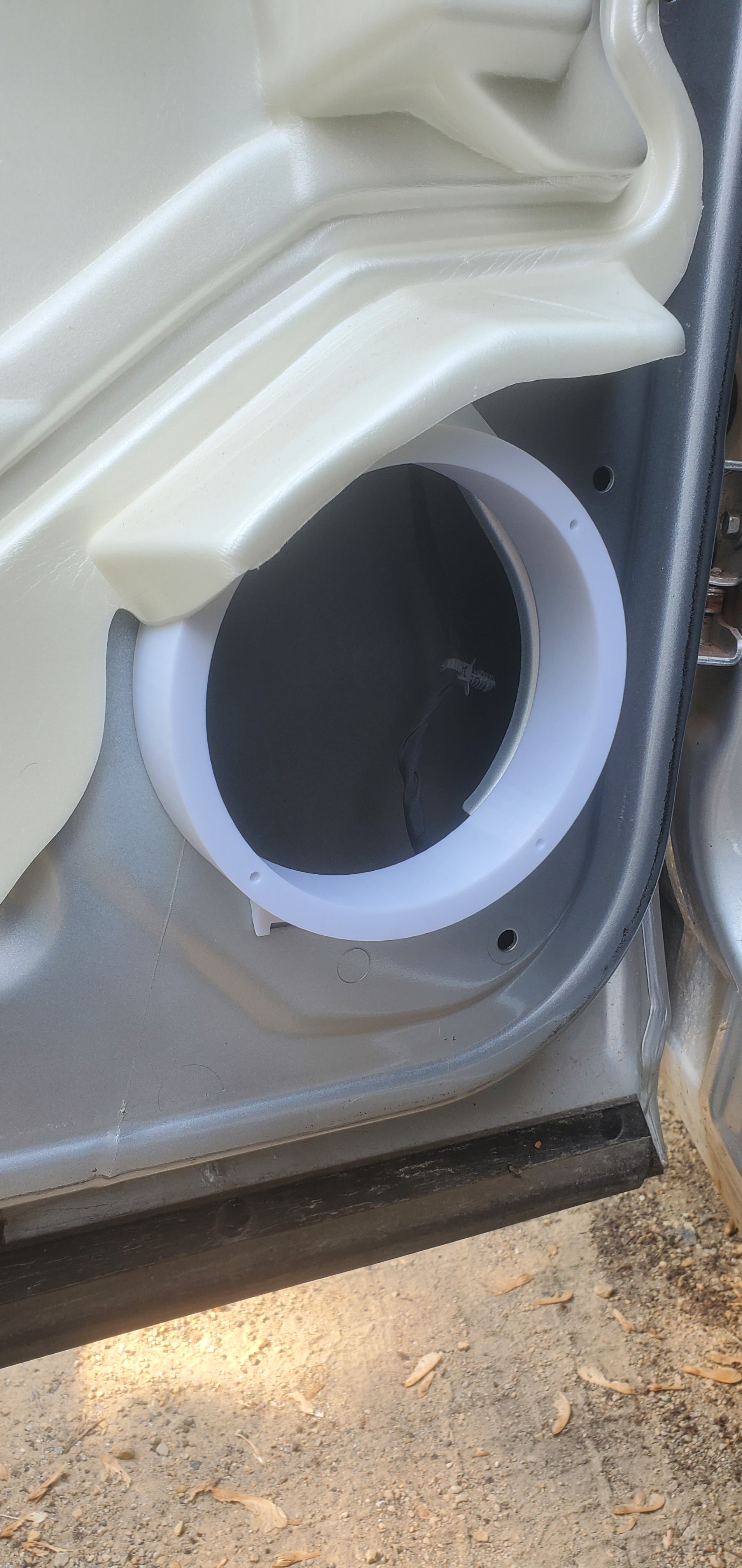 2013 Chevy Silverado Rear Speaker Mount