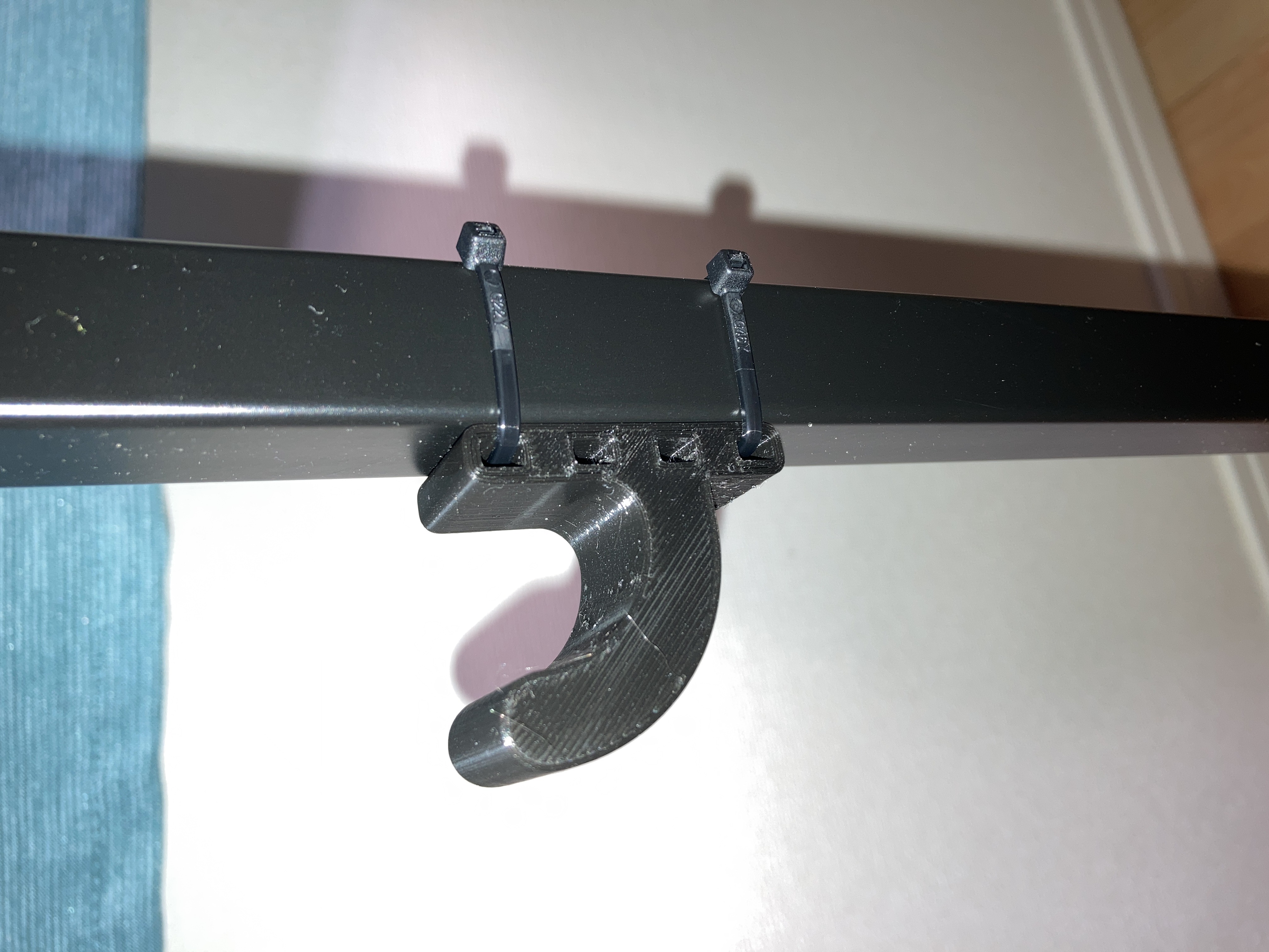Simple hook with ziptie