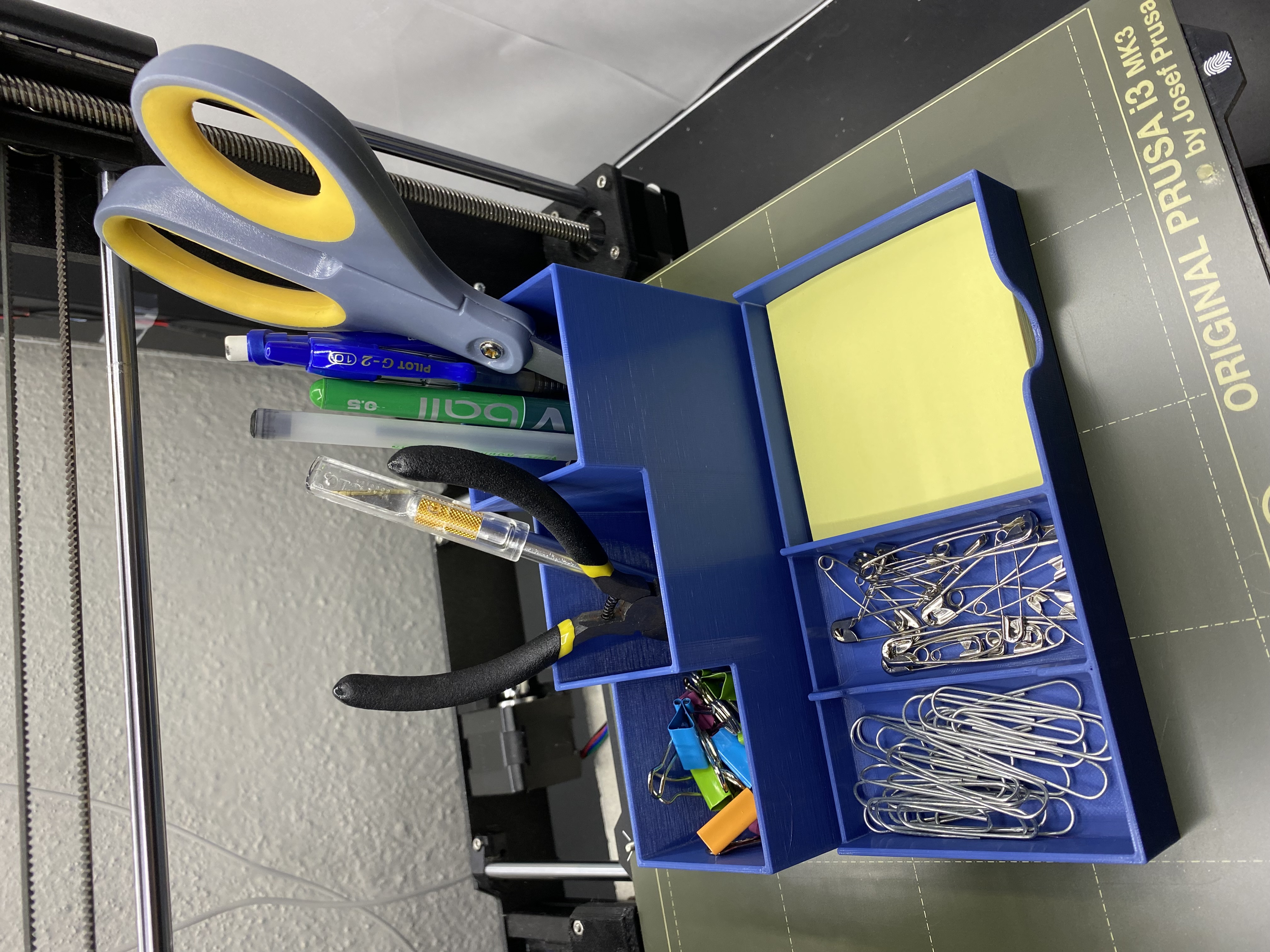 Desk Organizer (Filleted Tray Bottoms)