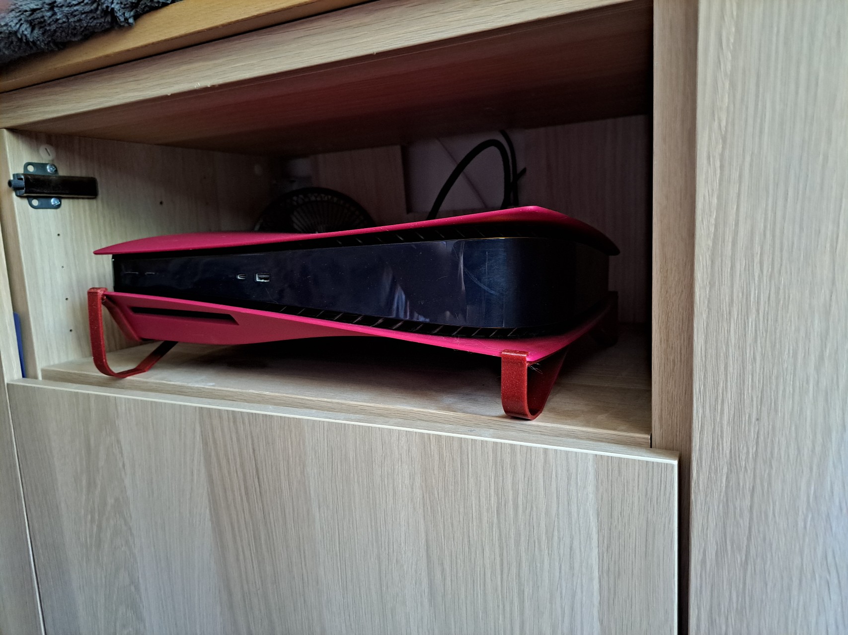 playstation-5-ps5-horizontal-stand-minimalistic-version-raised