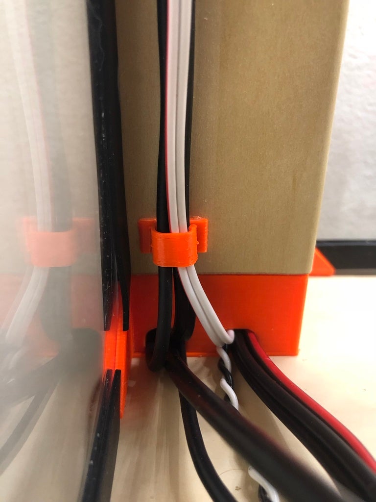 Prusa Enclosure Bottom Corner with more cable space